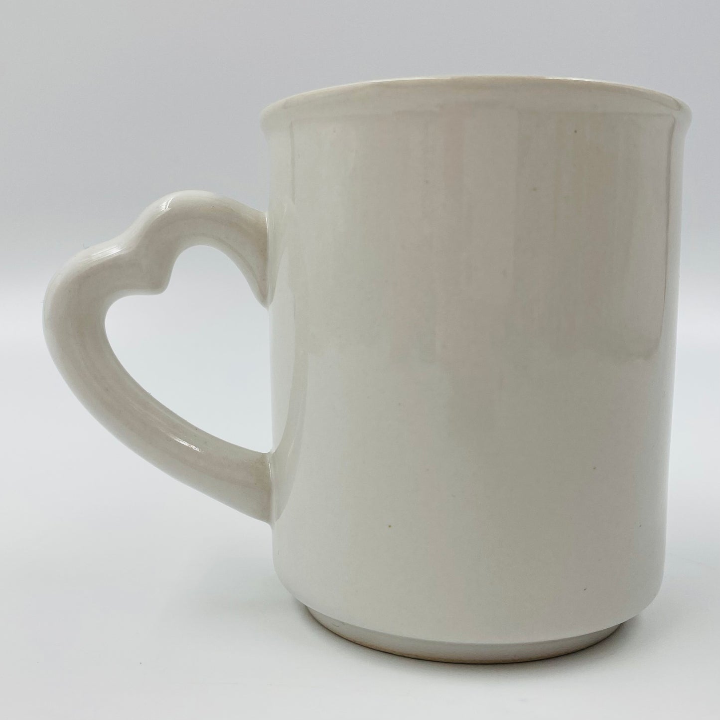 Care Bears Tenderheart "PAMPER YOURSELF A LITTLE" 9oz mug (1983) American Greetings