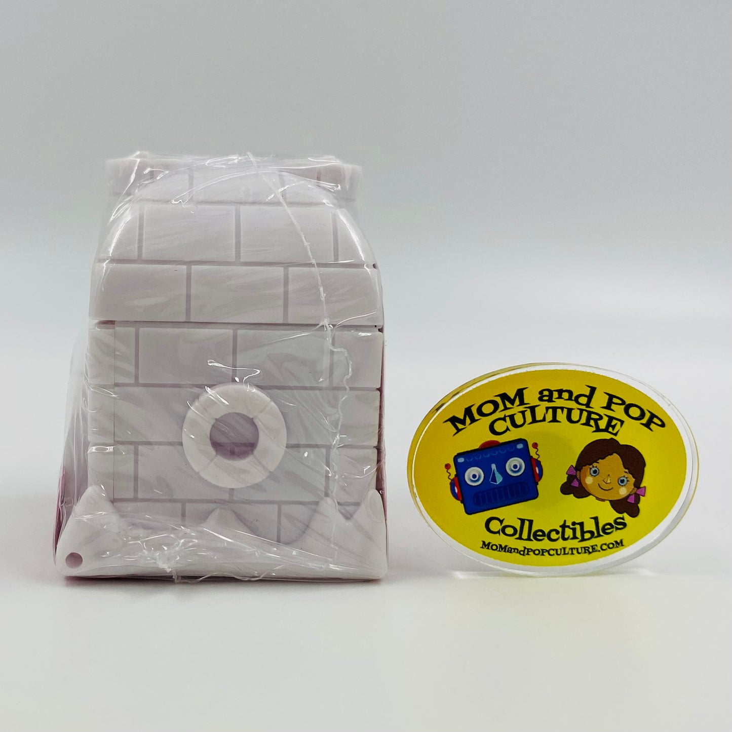 Animal Jam Adopt A Pet Series 2 white (#1) Igloo boxed 1” micro pet figurine (2017) Jazwares