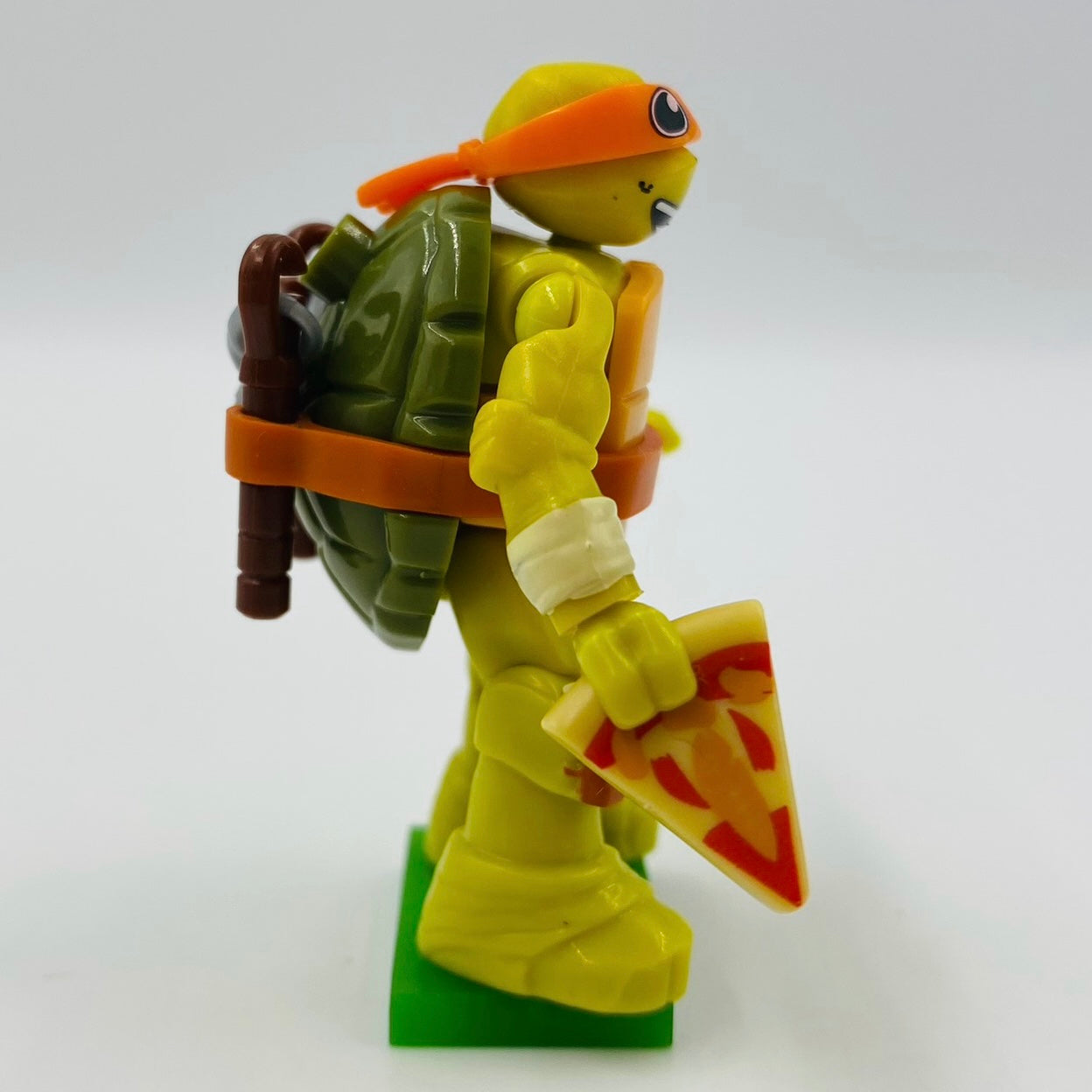 Mega Bloks Teenage Mutant Ninja Turtles series 1 Michelangelo loose 2” micro action figure (2015) Mattel