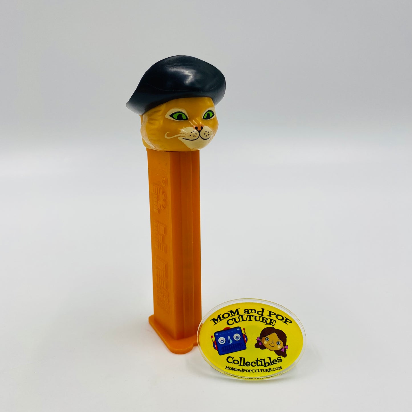 Shrek Puss 'n Boots PEZ dispenser (2007) bagged 4.9 Hungary