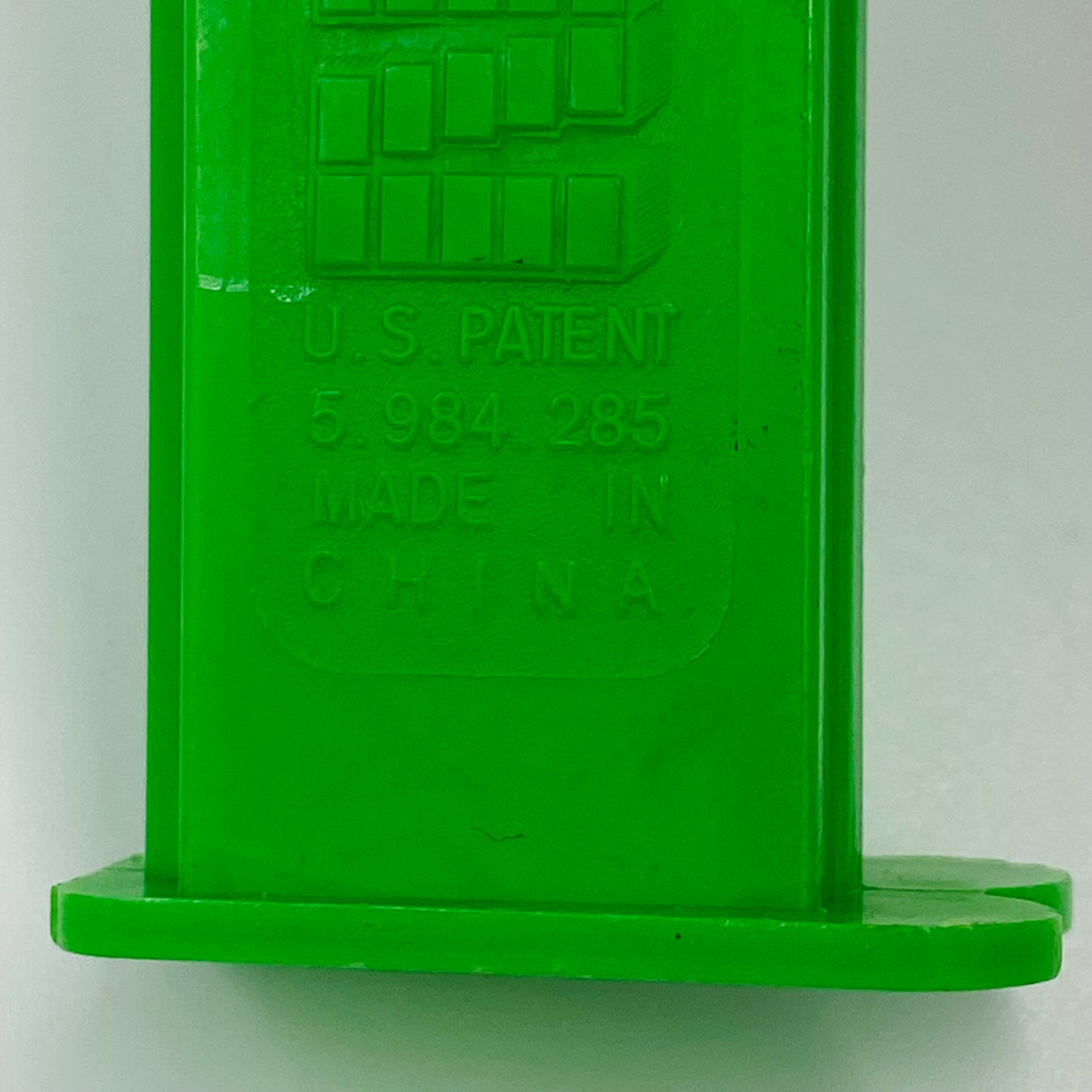 Bee Movie Barry B. Benson PEZ dispenser (2007) loose 5.9 China