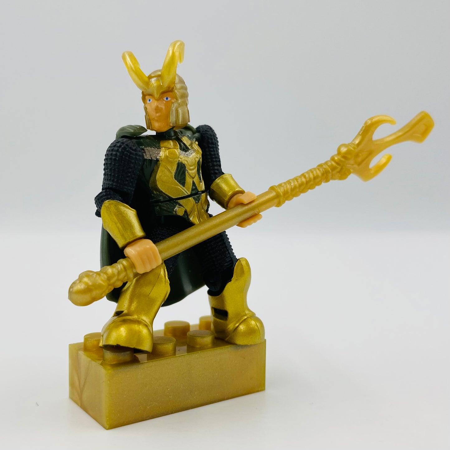 Mega Bloks Marvel series 2 Loki loose 2” micro action figure (2012) MEGA Brands