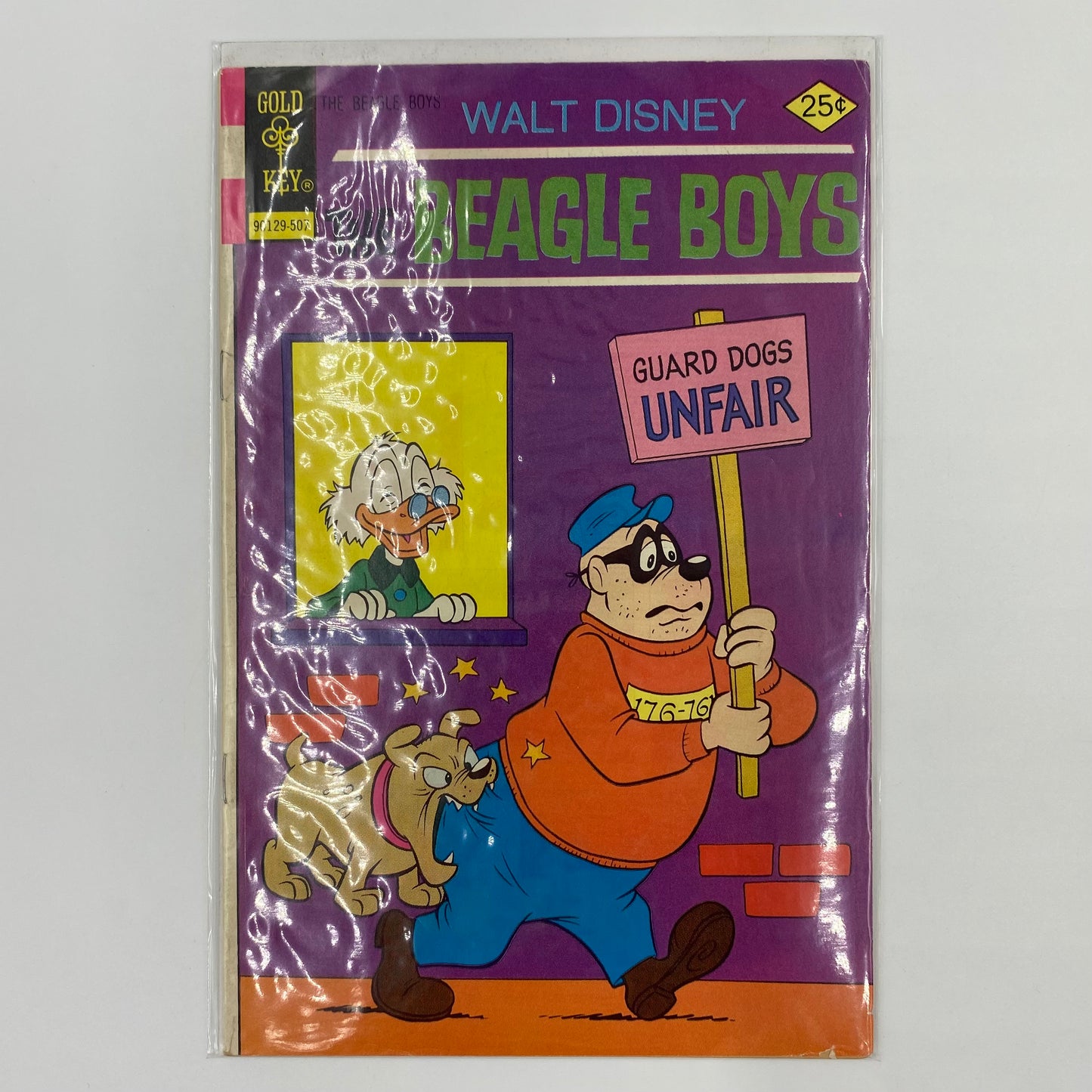 Walt Disney The Beagle Boys #25 (1975) Gold Key