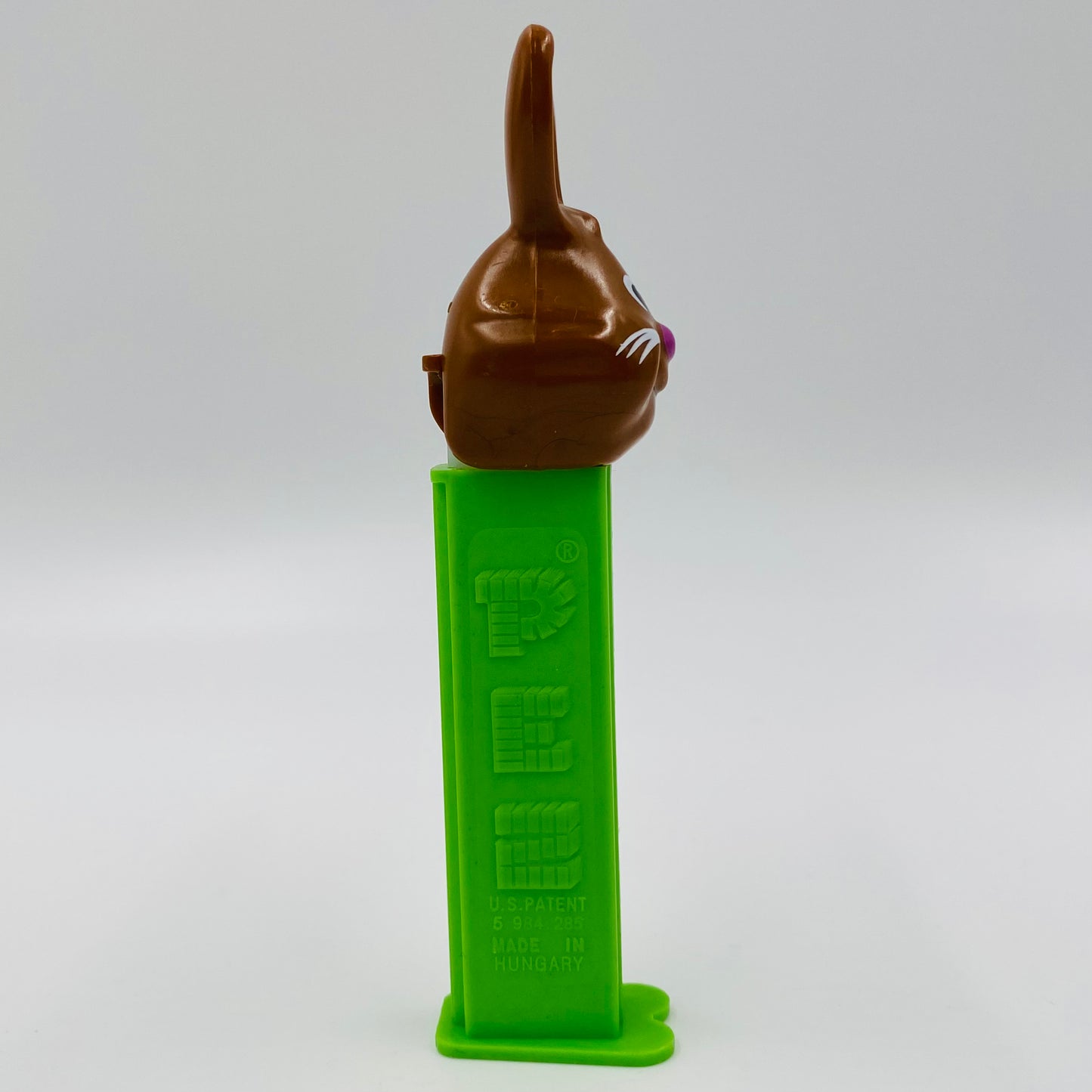 Easter Bunny (brown) green stem PEZ dispenser (2011) loose 5.9 Hungary