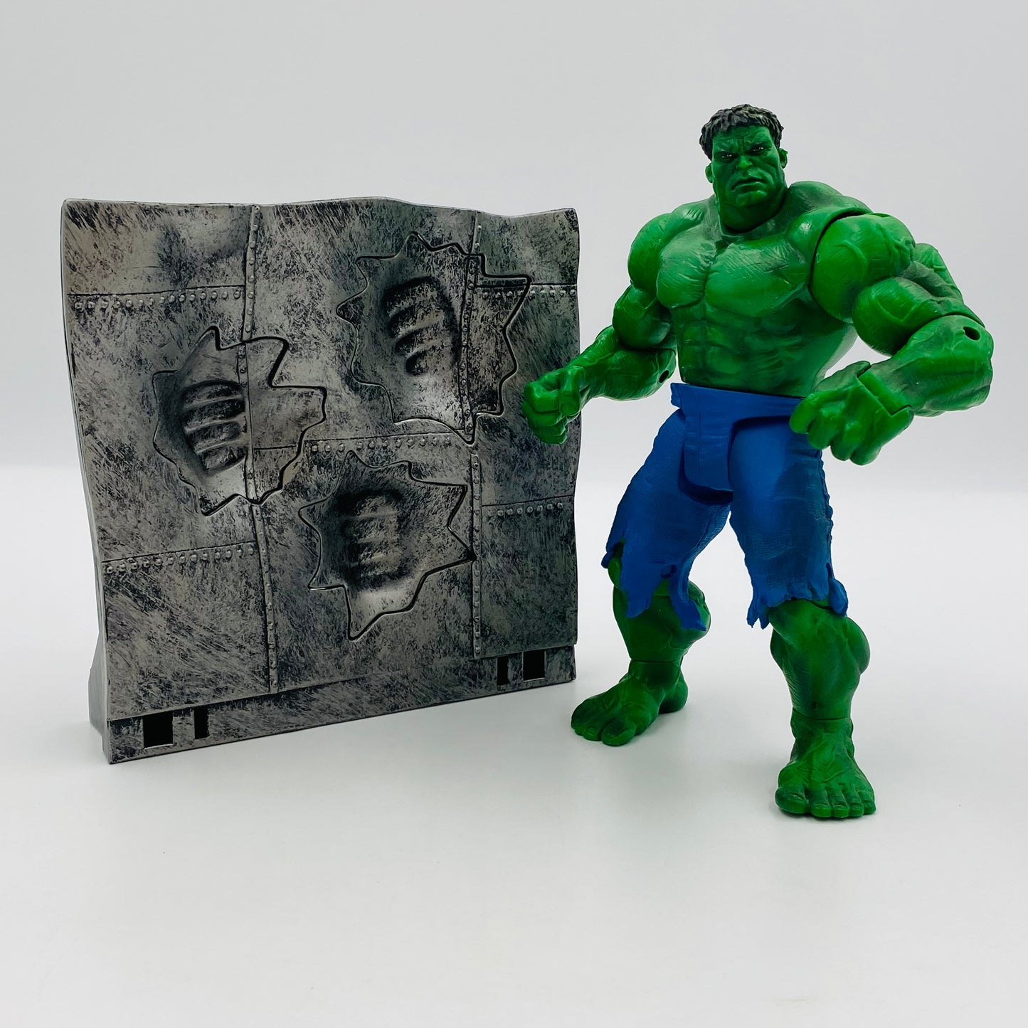 Hulk The Motion Picture Punching Hulk loose 6” action figure (2003) Toy Biz