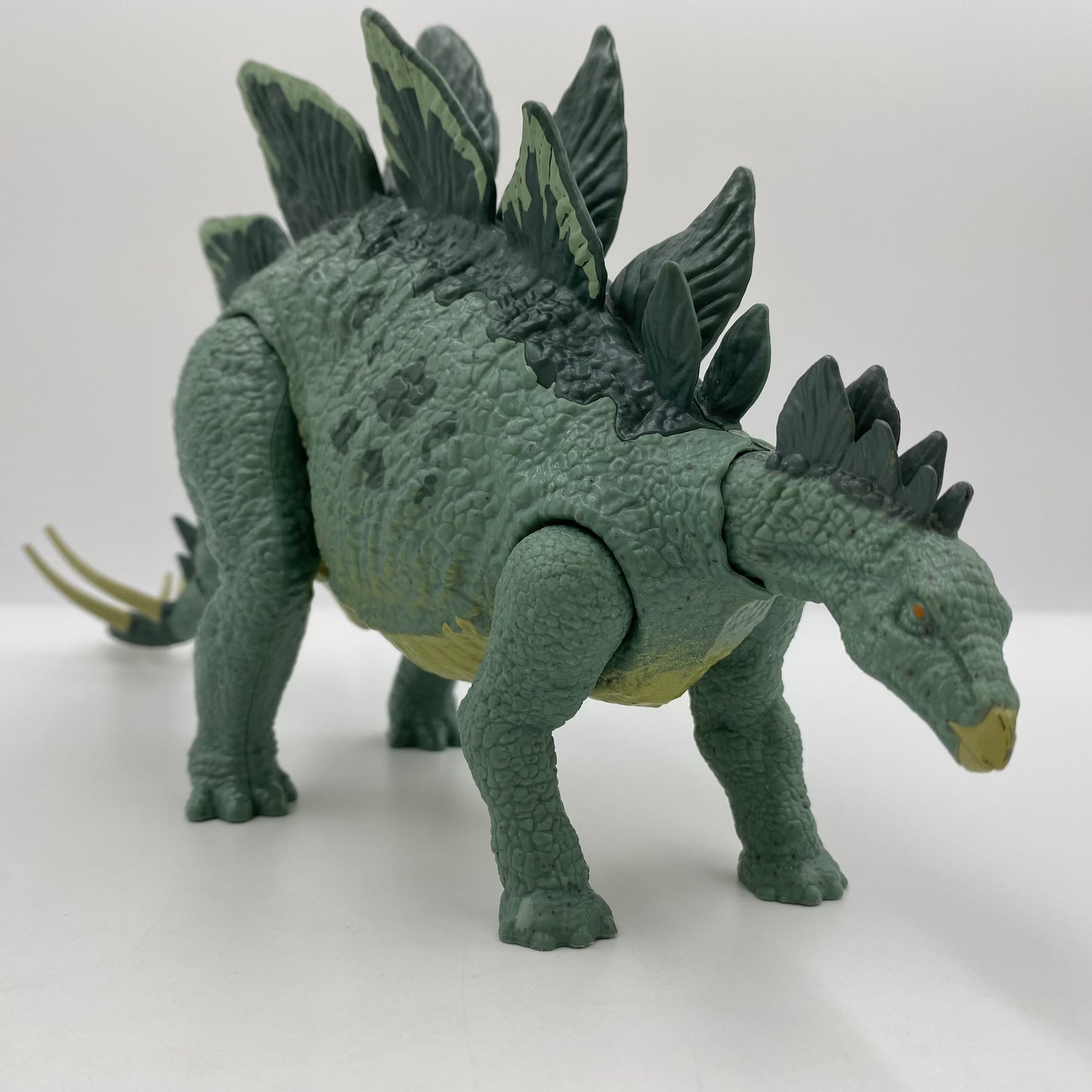 Jurassic World Action Attack Stegosaurus loose 3.75" action figure (2018) Mattel