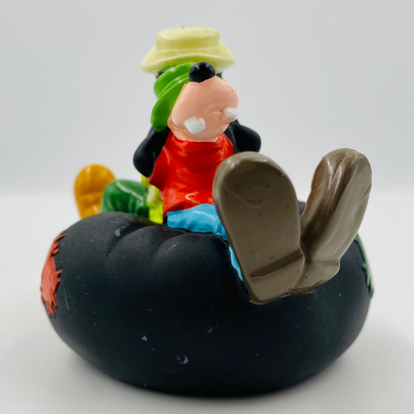 A Goofy Movie Goofy and Max in Water Raft-Squirter Burger King Kids' Meal toy (1995) loose