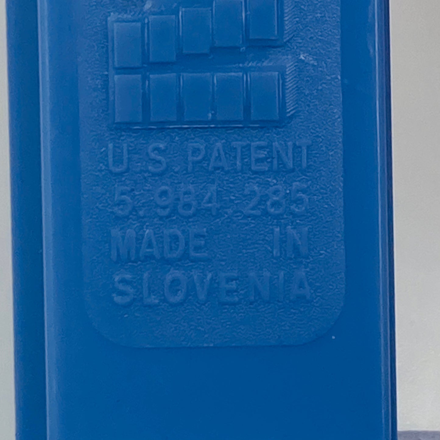 Winnie the Pooh Eeyore PEZ dispenser (2001) loose 5.9 Slovenia