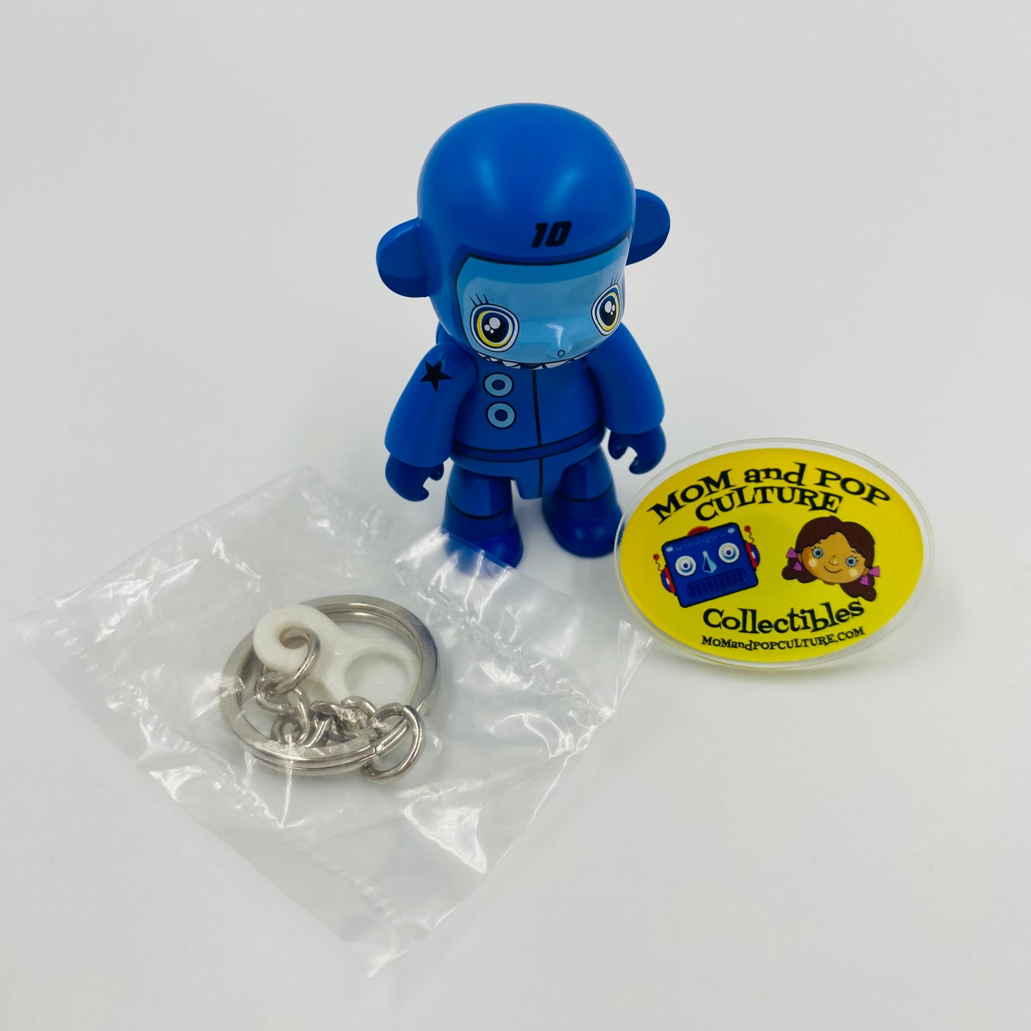Spacebot Qees by Dalek 2.5” keychain (2006) Toy2R