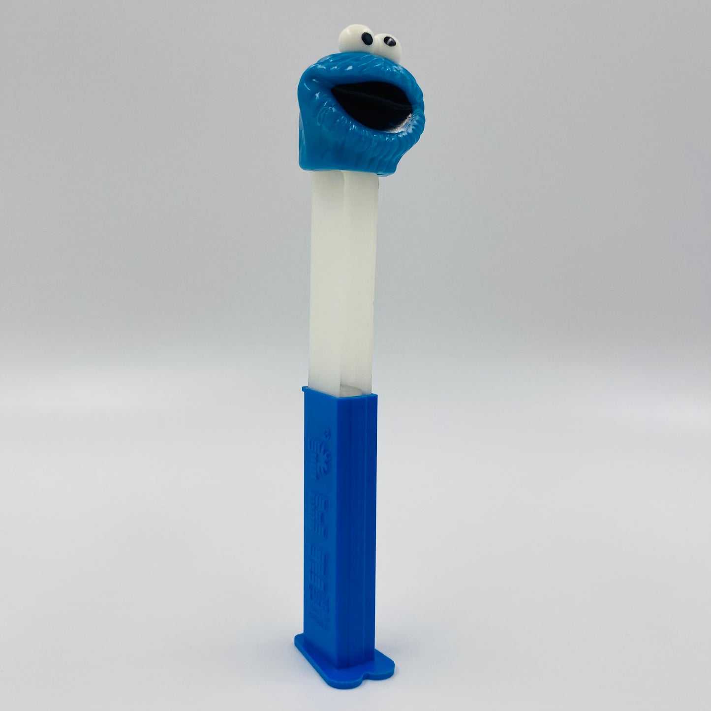 Sesame Street Cookie Monster PEZ dispenser (2005) loose 4.9 Hungary
