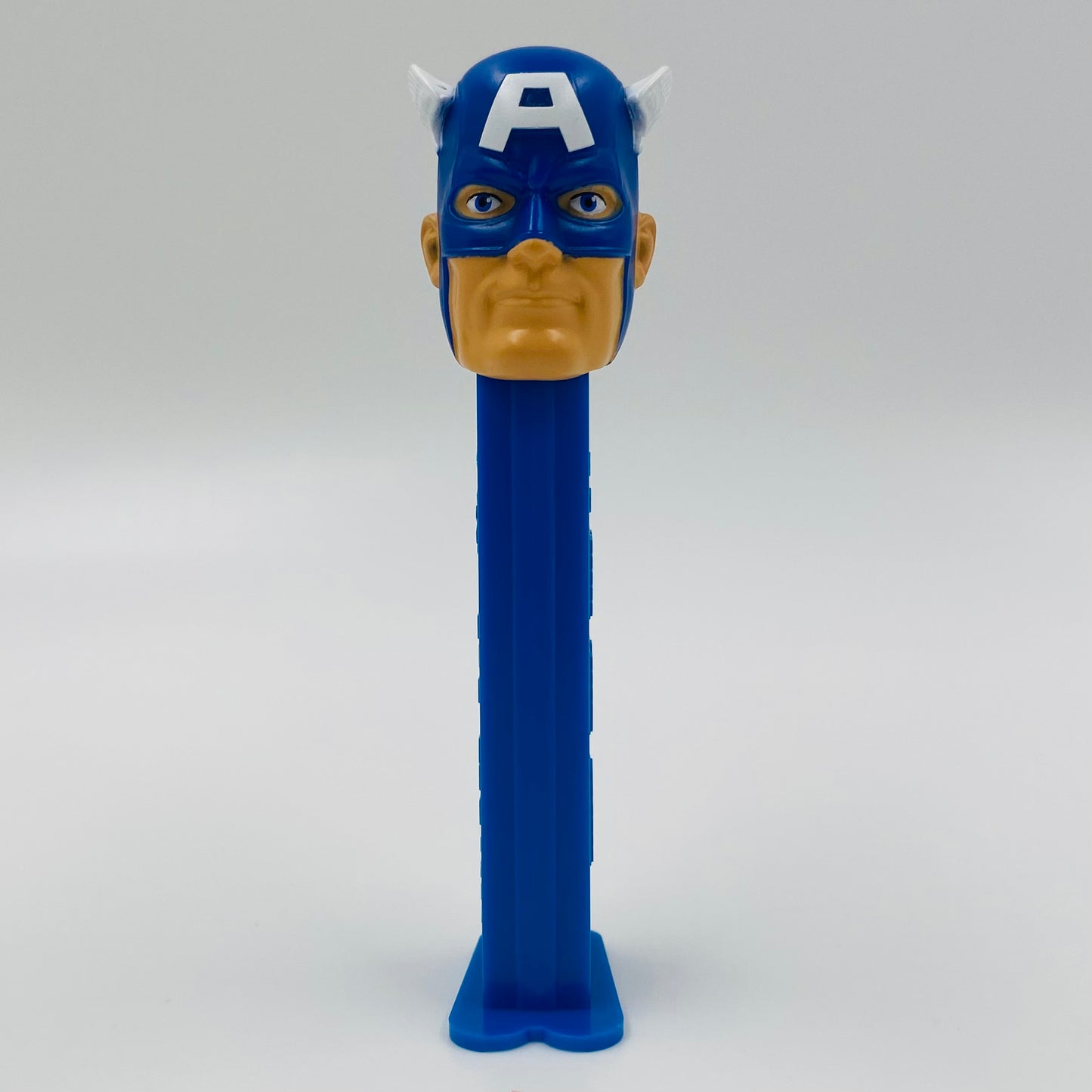 Marvel Captain America PEZ dispenser (2011) loose 5.9 China