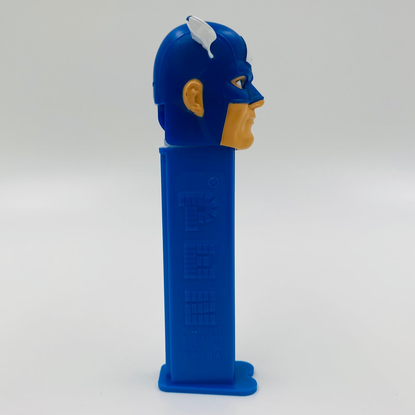 Marvel Captain America PEZ dispenser (2011) loose 5.9 China