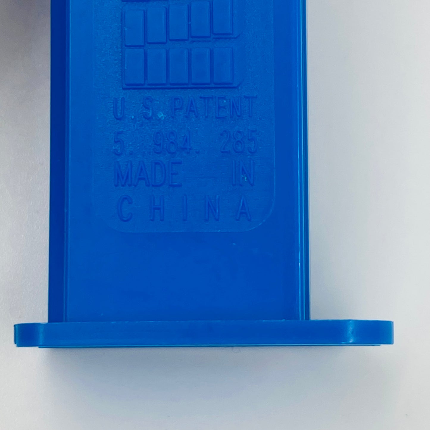 Marvel Captain America PEZ dispenser (2011) loose 5.9 China