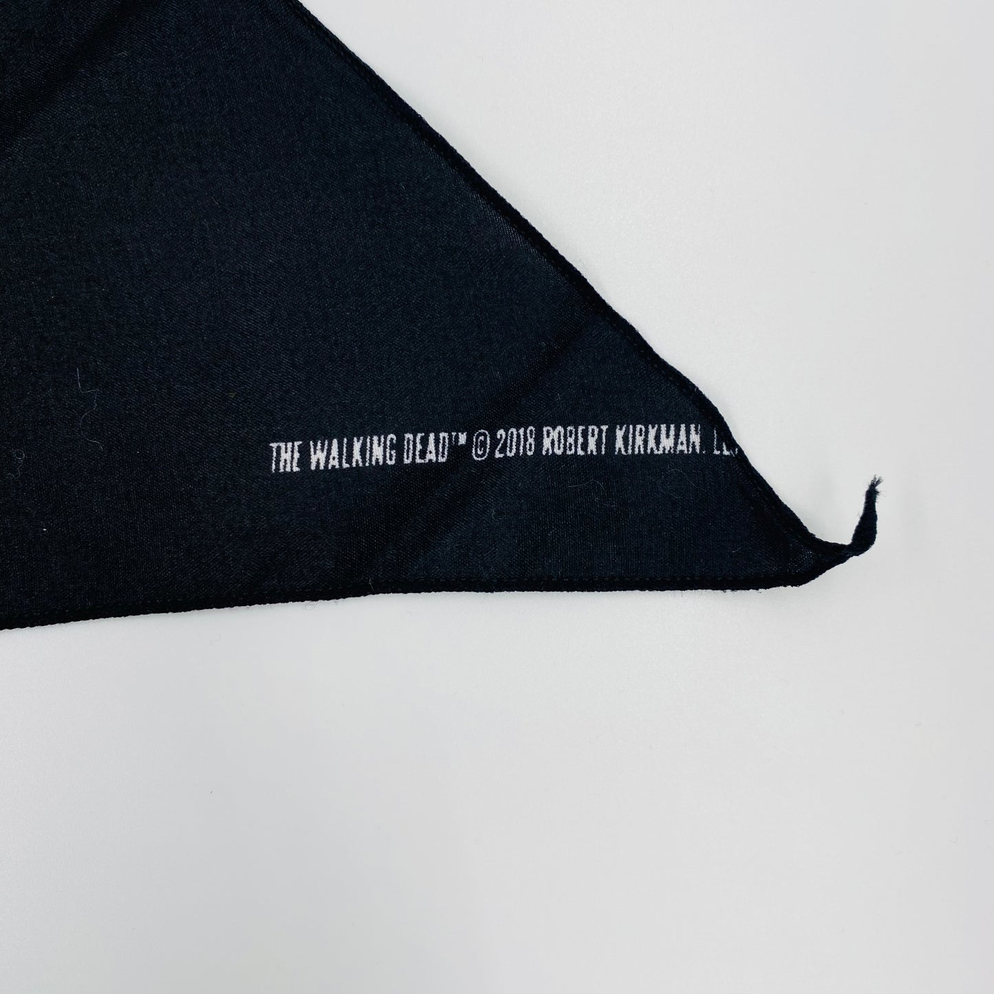 Walking Dead 15th Anniversary zombie face bandana (2018) Image