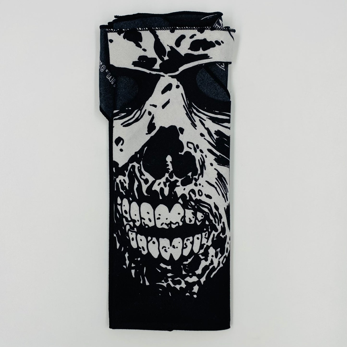 Walking Dead 15th Anniversary zombie face bandana (2018) Image