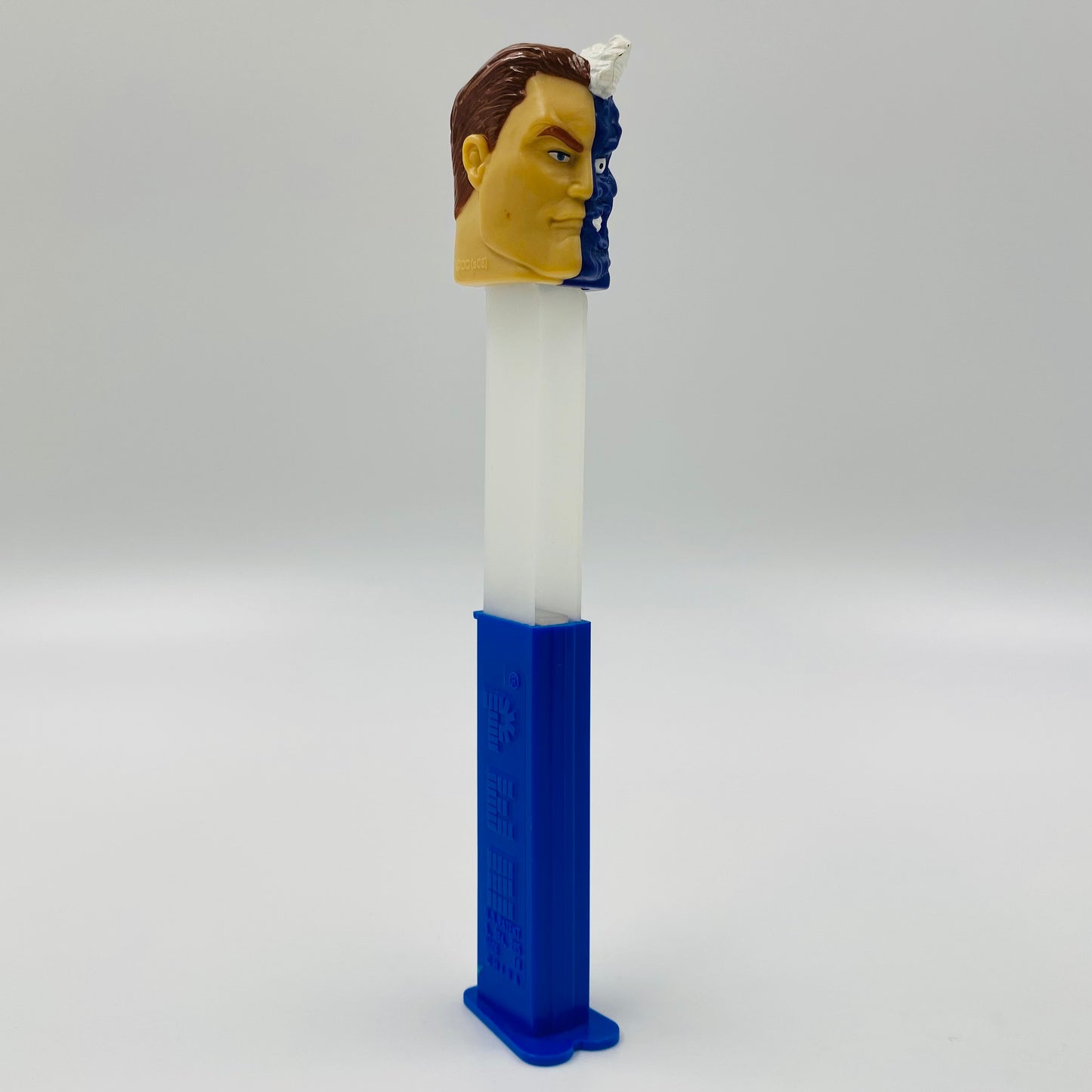 DC Two-Face PEZ dispenser (2008) loose 5.9 China