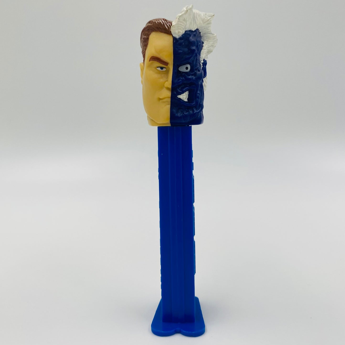 DC Two-Face PEZ dispenser (2008) loose 5.9 China