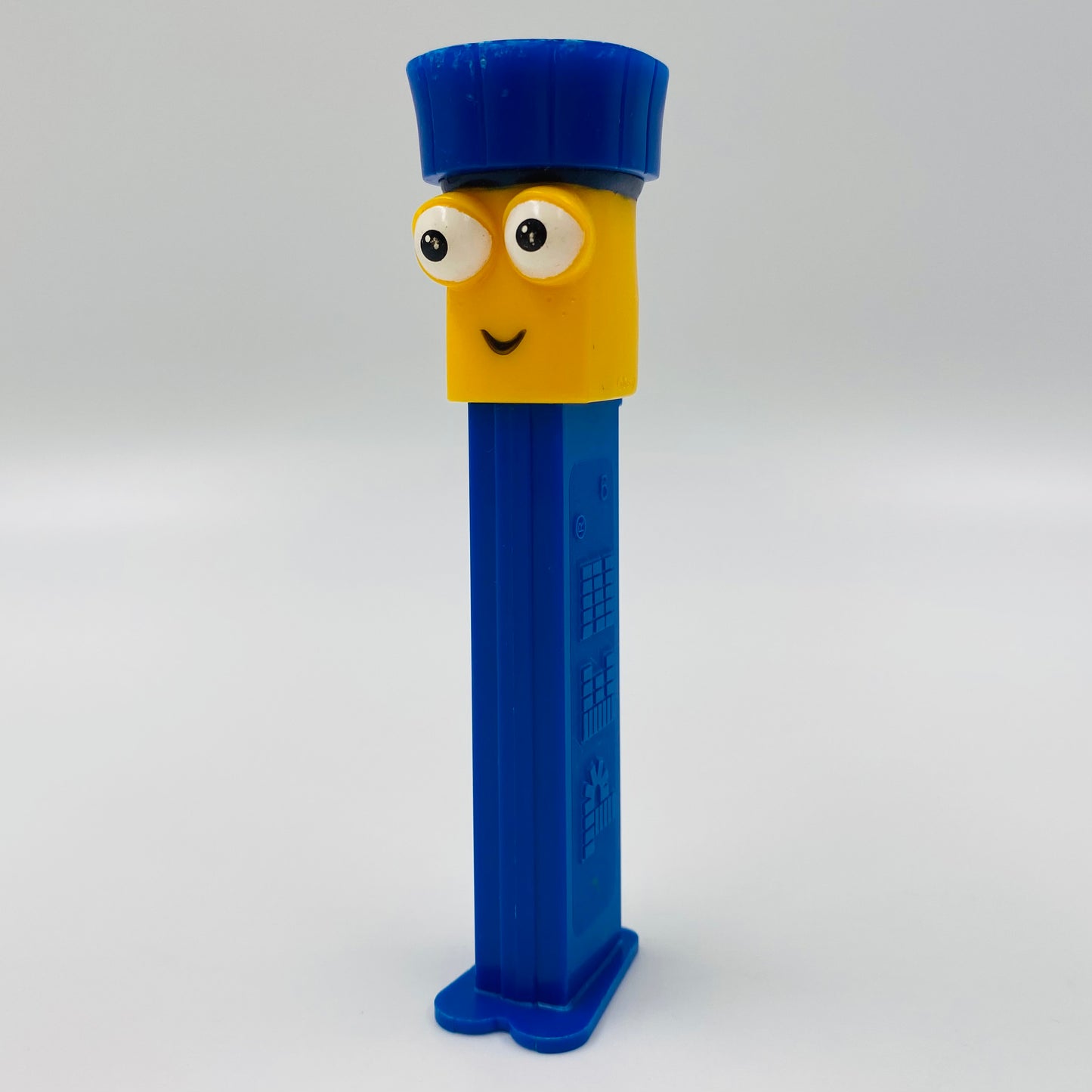 Handy Manny Flicker the Flashlight PEZ dispenser (2011) loose 5.9 China