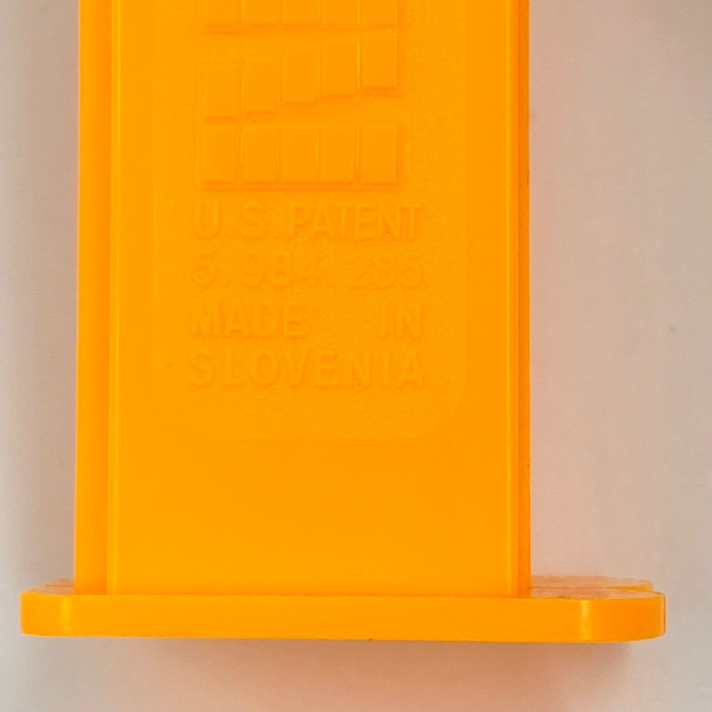 Peanuts Lucy Van Pelt PEZ dispenser (2000) loose 5.9 Slovenia