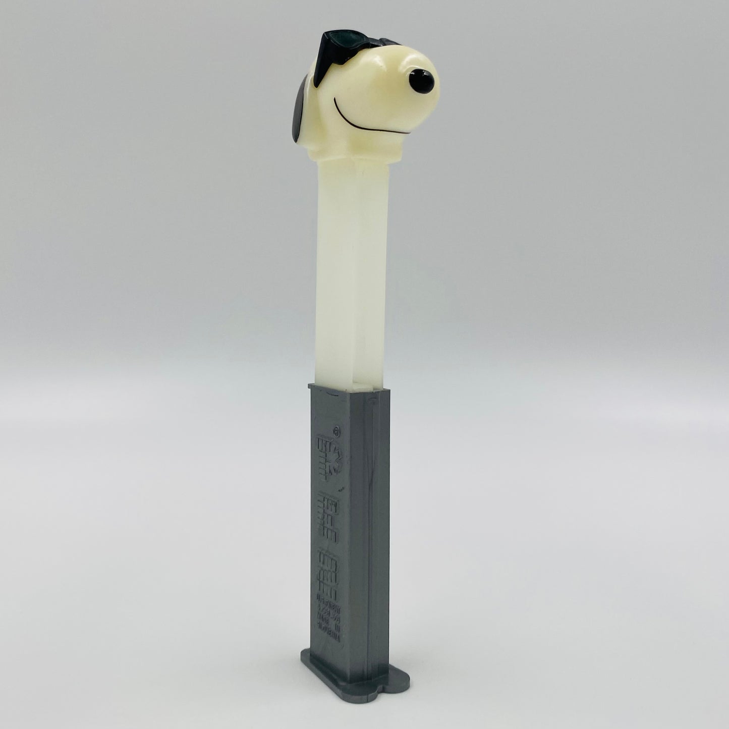 Peanuts Joe Cool PEZ dispenser (2000) loose 4.9 Slovenia