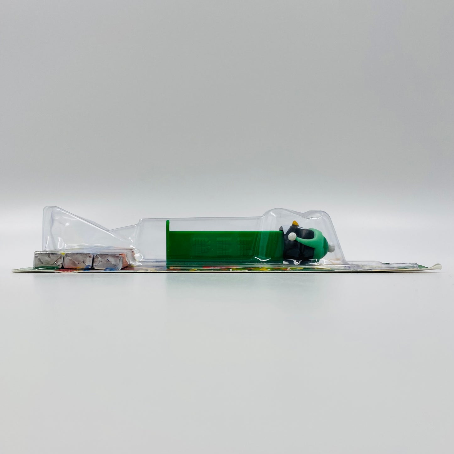 Christmas Penguin PEZ dispenser (2016) carded 7.5 China