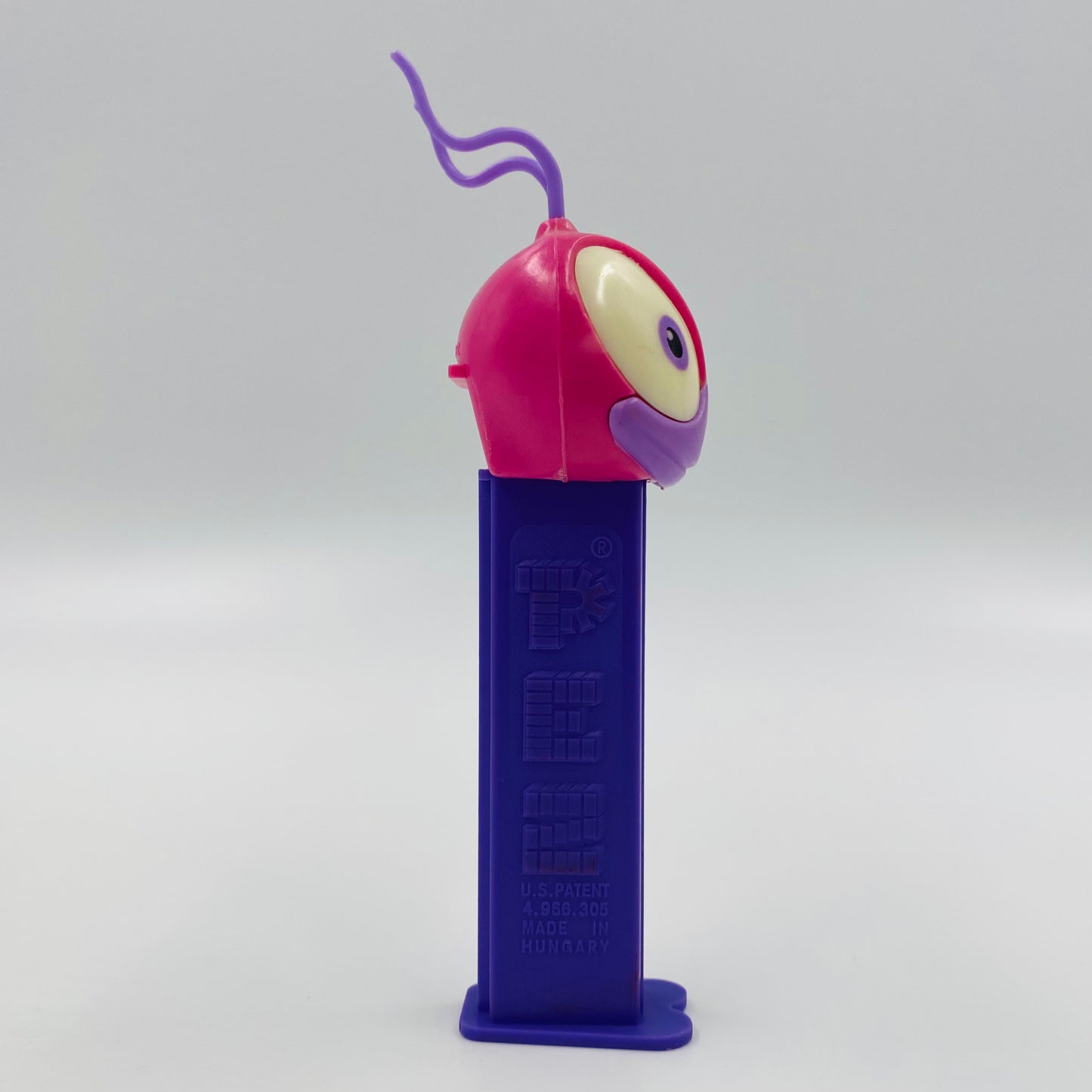 PEZ Bugz Florence Flutterfly Ant PEZ dispenser (2000) loose 4.9 Hungary