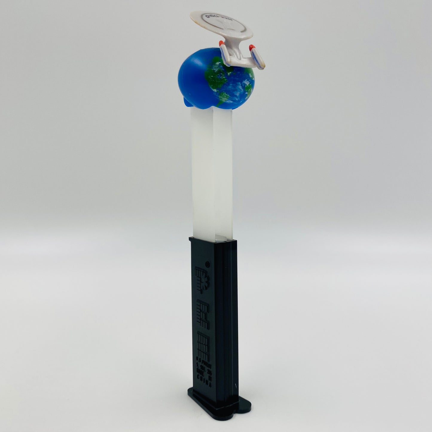 Star Trek the Next Generation USS Enterprise NCC 1701-D PEZ dispenser (2012) loose 5.9 China