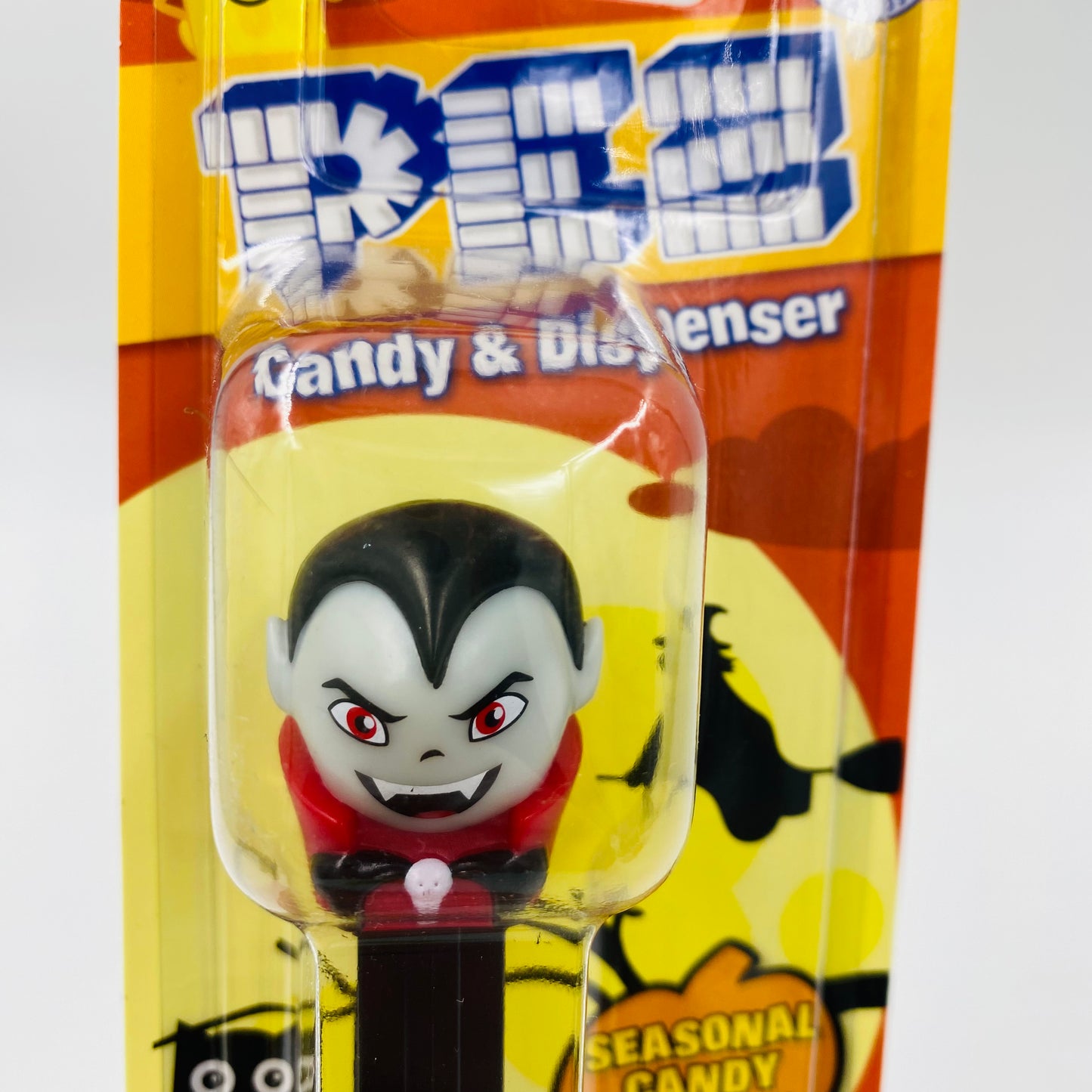 Halloween Vampire PEZ dispenser (2021) carded 7.5 China