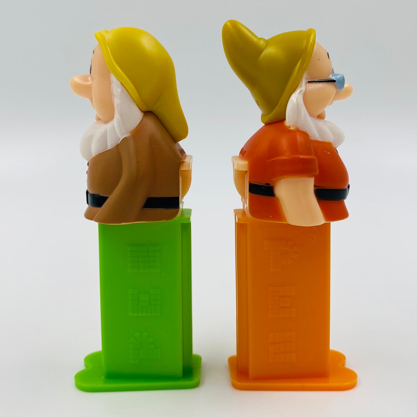 Disney Princess Snow White and the Seven Dwarfs complete set of 4 PEZ dispensers (2010) loose