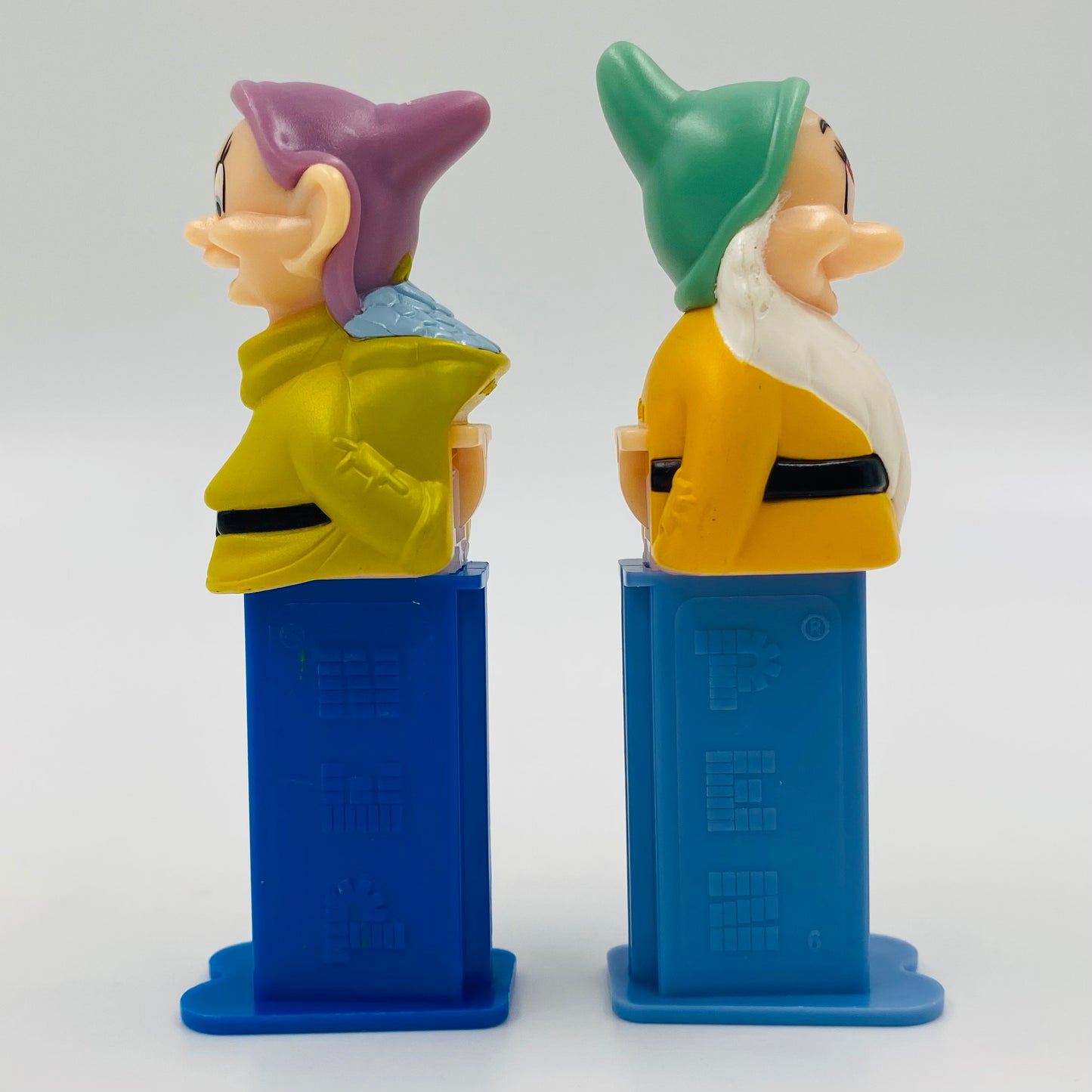 Disney Princess Snow White and the Seven Dwarfs complete set of 4 PEZ dispensers (2010) loose