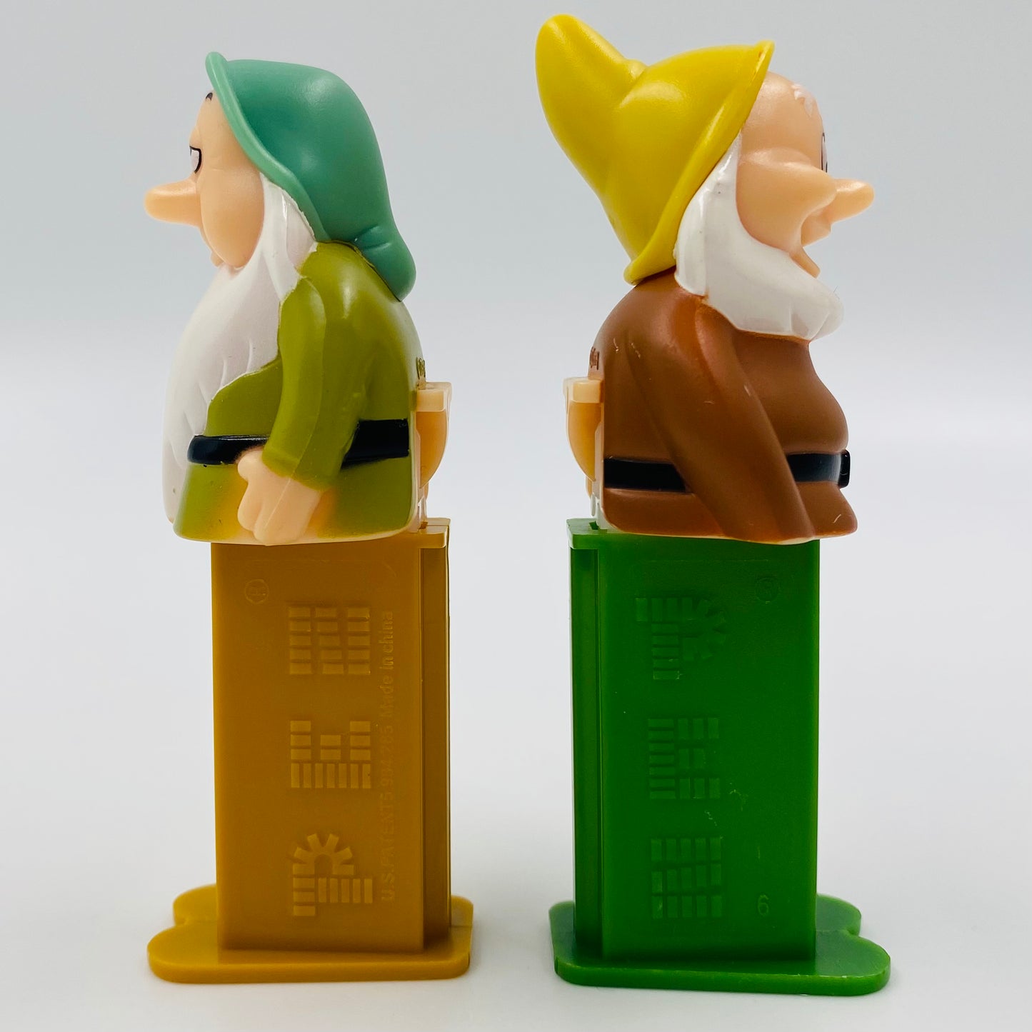 Disney Princess Snow White and the Seven Dwarfs complete set of 4 PEZ dispensers (2010) loose