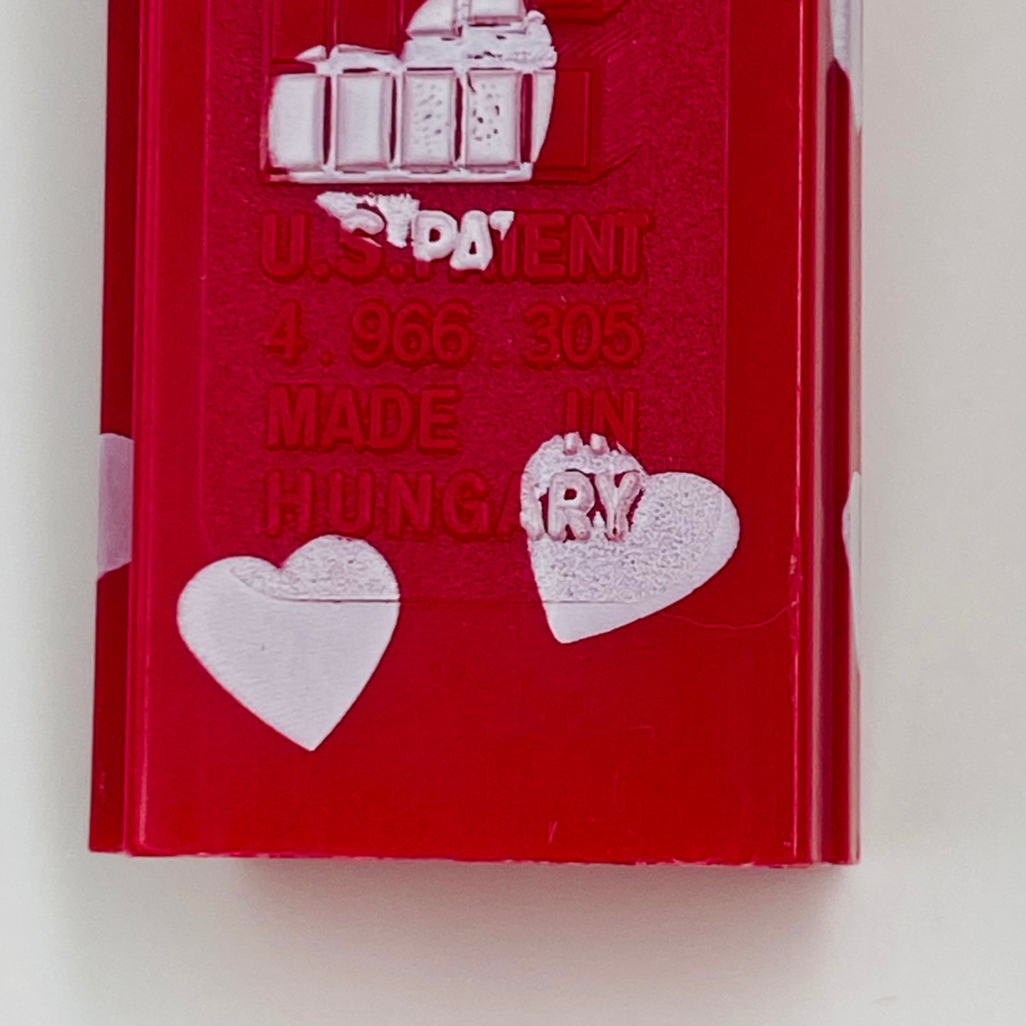 Valentine's Day Heart “XOXO” maroon PEZ dispenser (2005) loose 4.9 Hungary