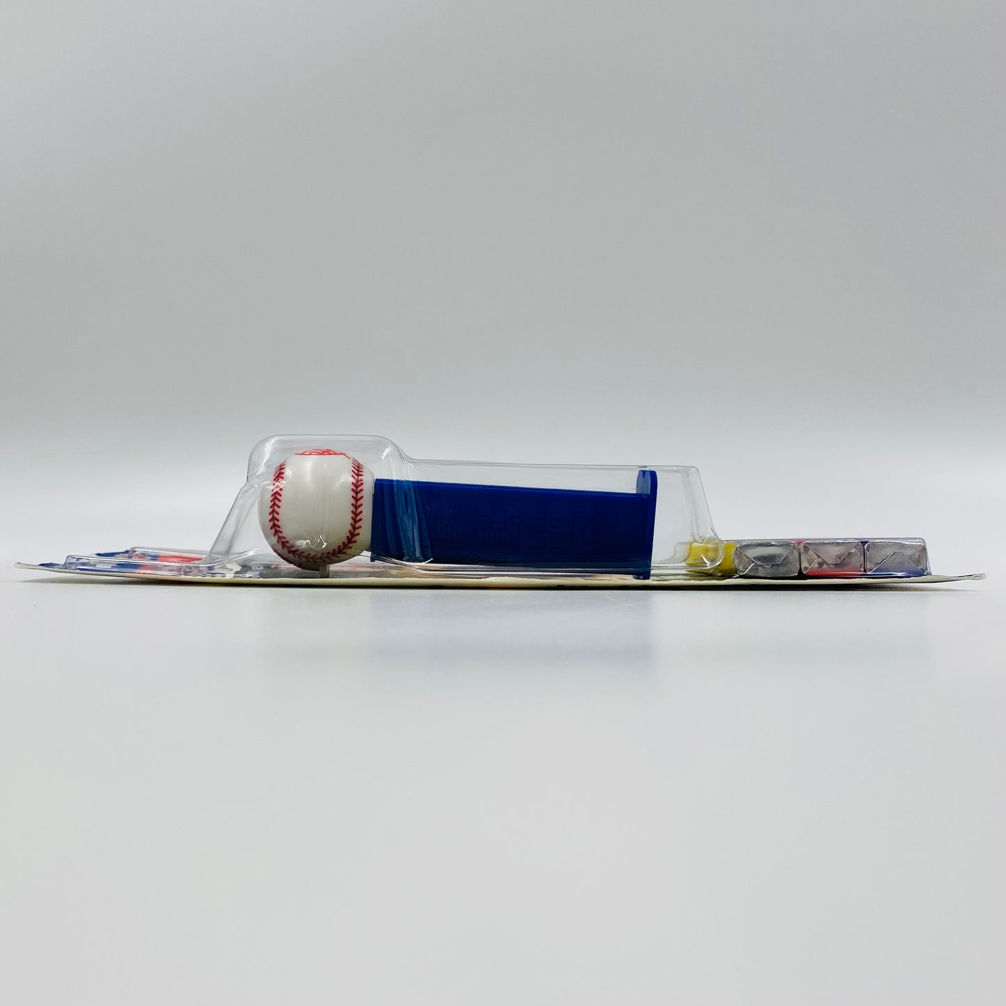 MLB Baseball New York Yankees baseball PEZ dispenser (2008) carded 5.9 China