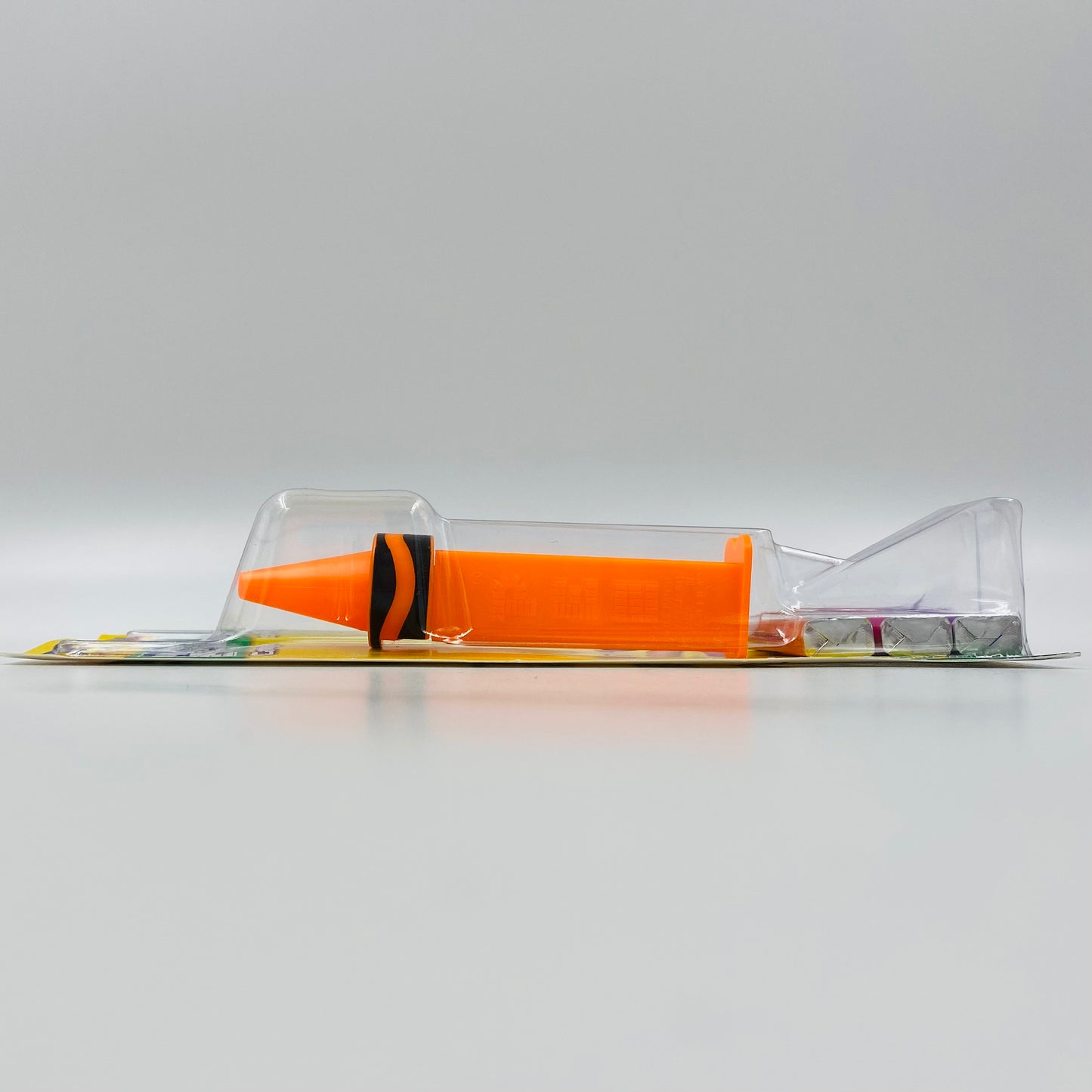 Crayola Outrageous Orange crayon PEZ dispenser (2018) carded 7.5 China