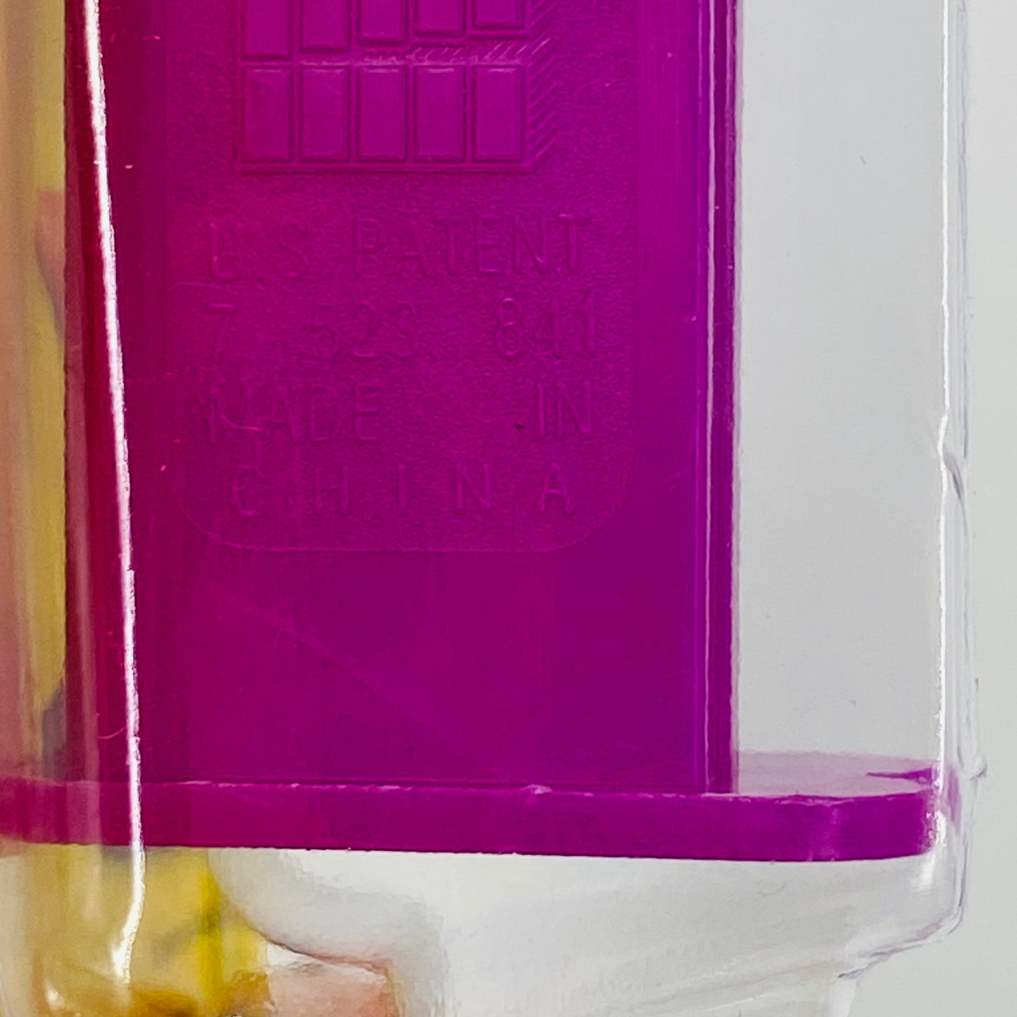 Crayola Vivid Violet crayon PEZ dispenser (2018) carded 7.5 China