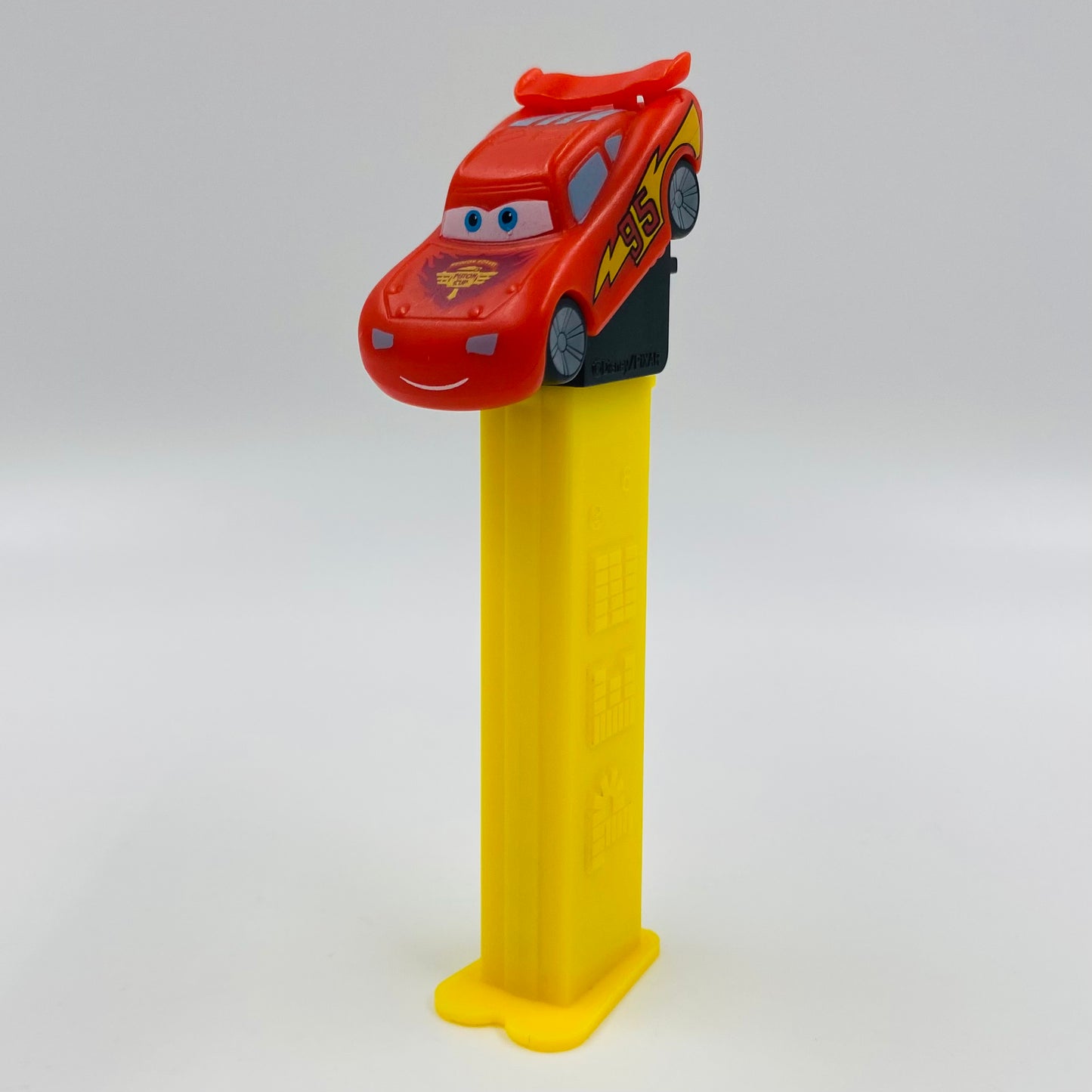 Cars 2 Lightning McQueen PEZ dispenser (2011) loose 5.9 China