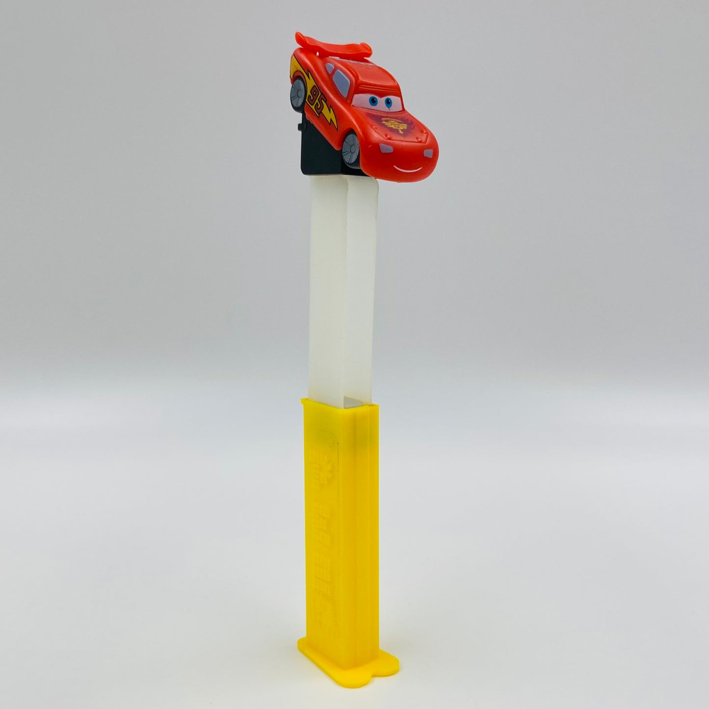 Cars 2 Lightning McQueen PEZ dispenser (2011) loose 5.9 China