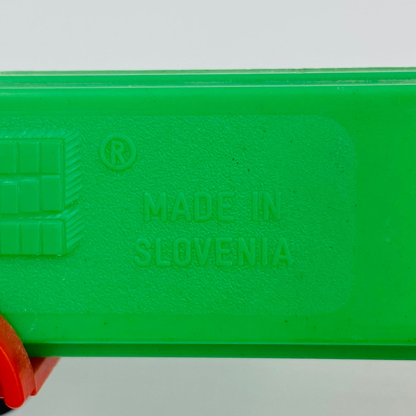 PEZ Trucks Series D R1 red cab/green trailer PEZ dispenser (1991) loose 4.9 Slovenia