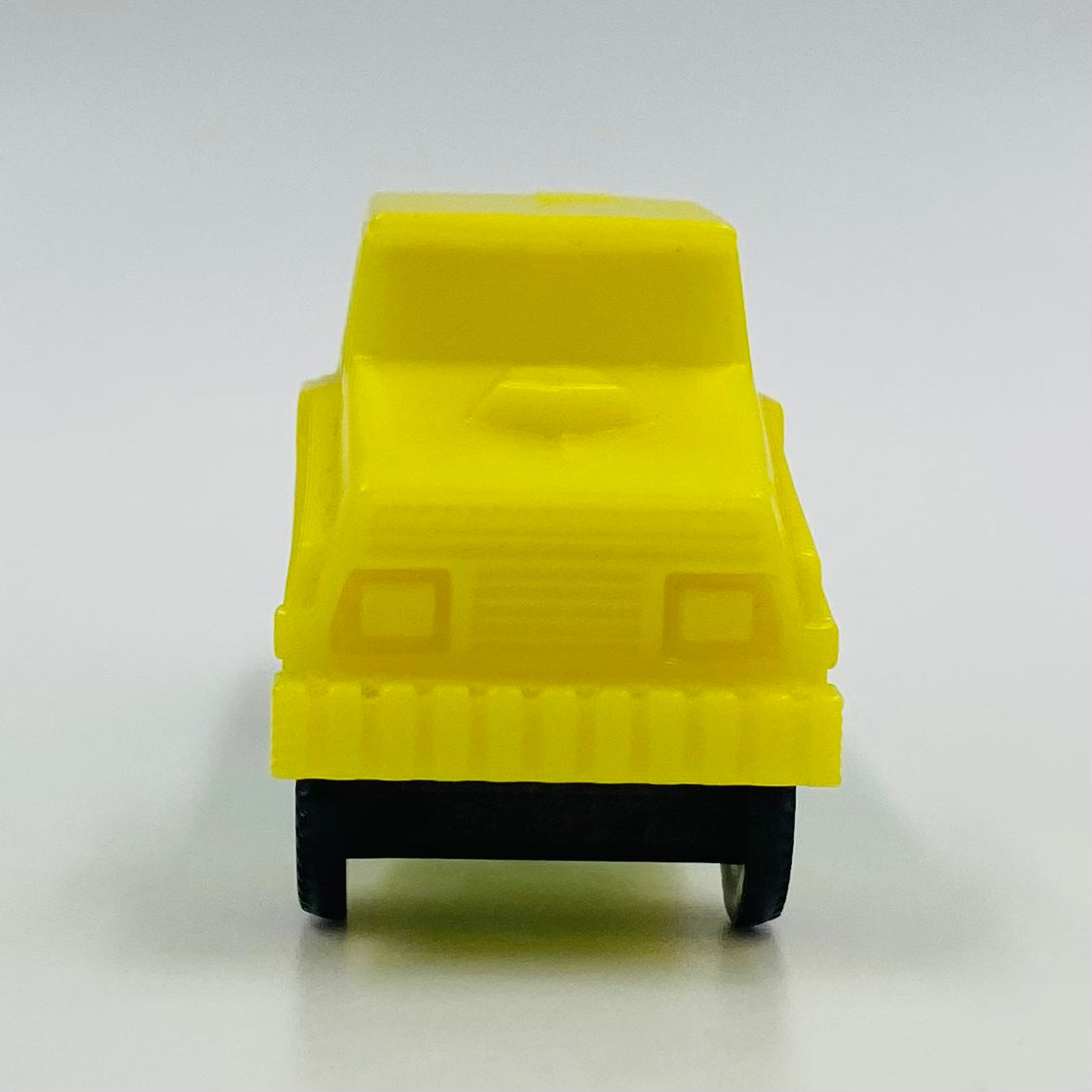 PEZ Trucks Series D R2 yellow cab/green trailer PEZ dispenser (1991) loose 4.9 Slovenia