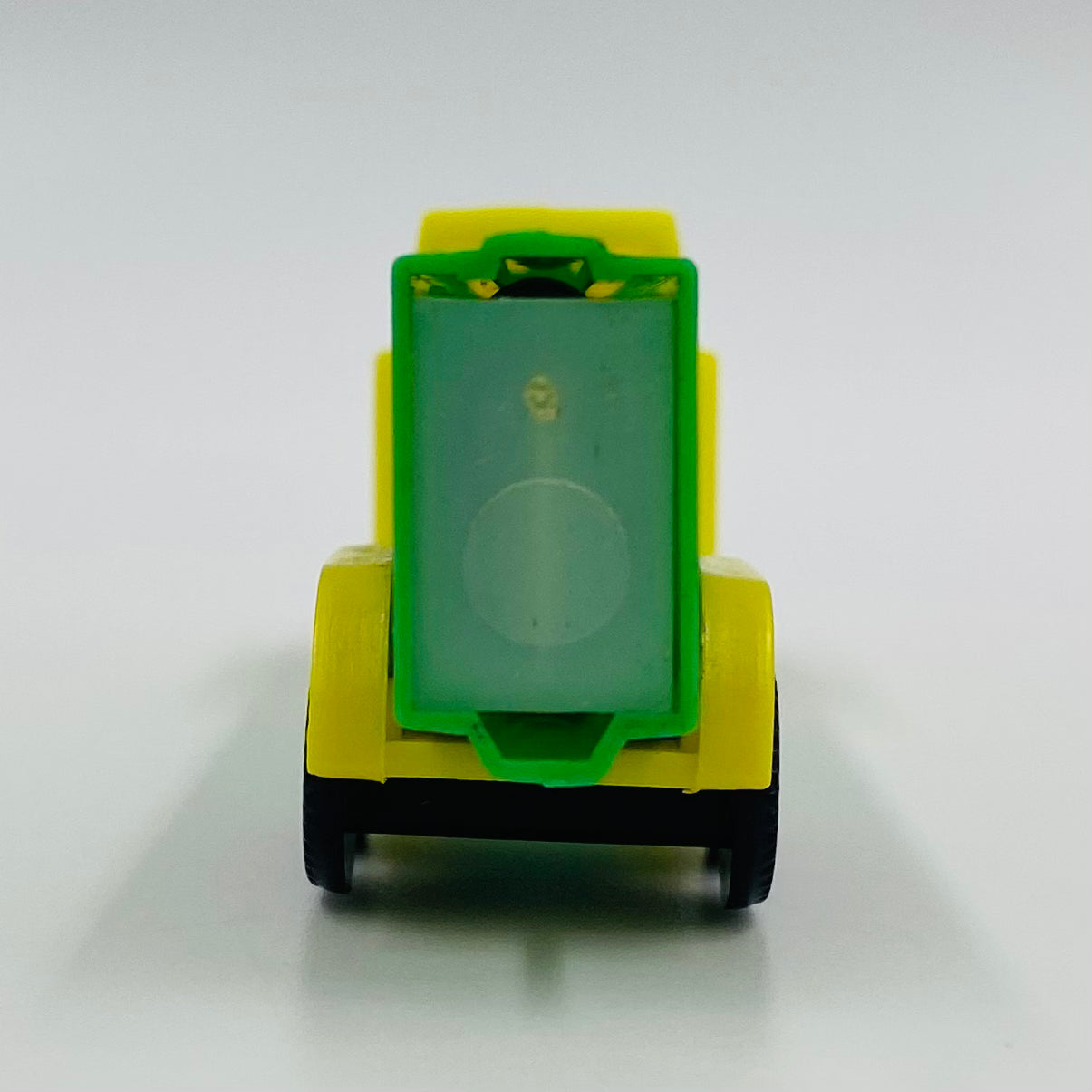 PEZ Trucks Series D R2 yellow cab/green trailer PEZ dispenser (1991) loose 4.9 Slovenia