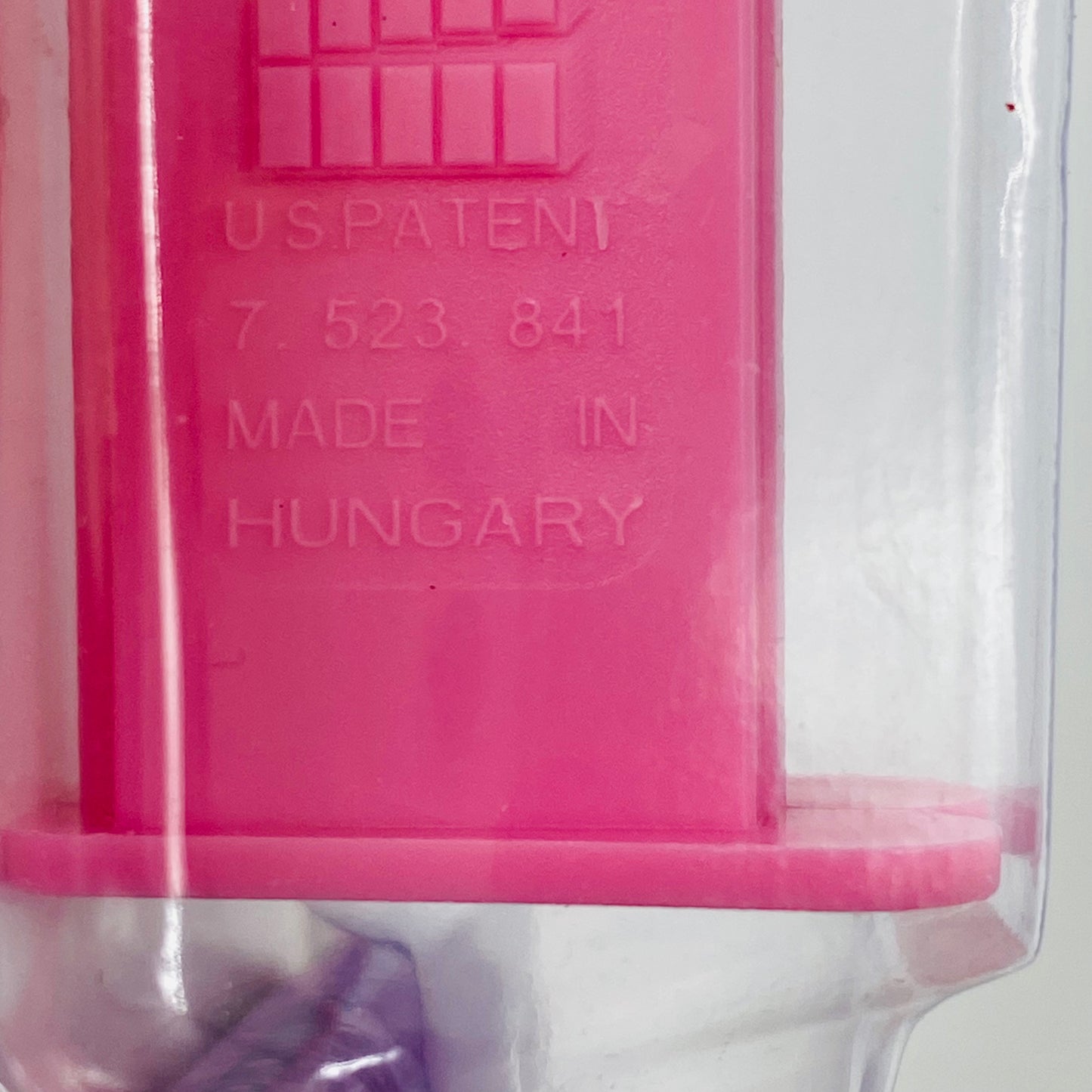 Valentine's Day Silly Crystal Heart (light pink) PEZ dispenser (2019) carded 7.5 Hungary