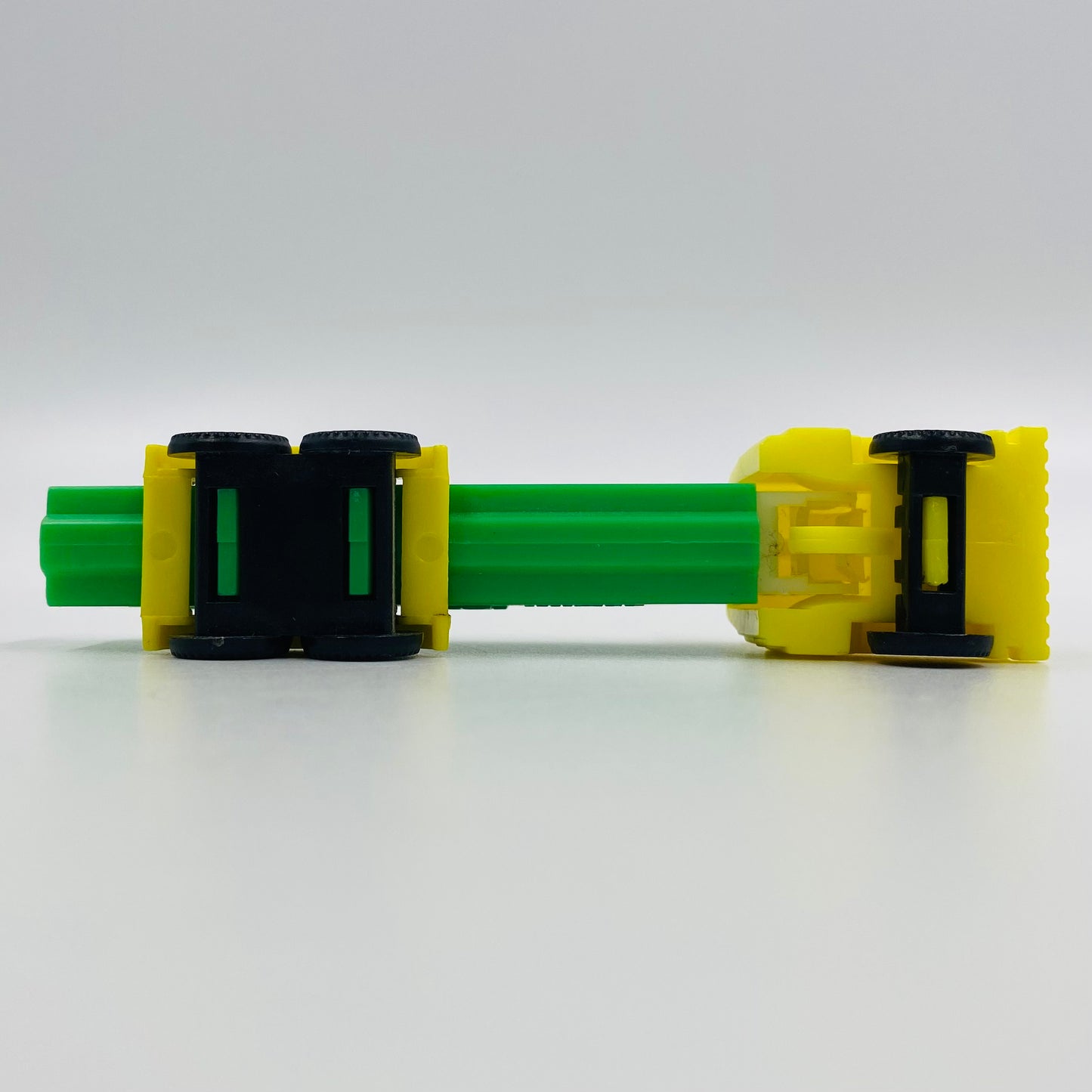 PEZ Trucks Series D R2 yellow cab/green trailer PEZ dispenser (1991) loose 4.9 Slovenia
