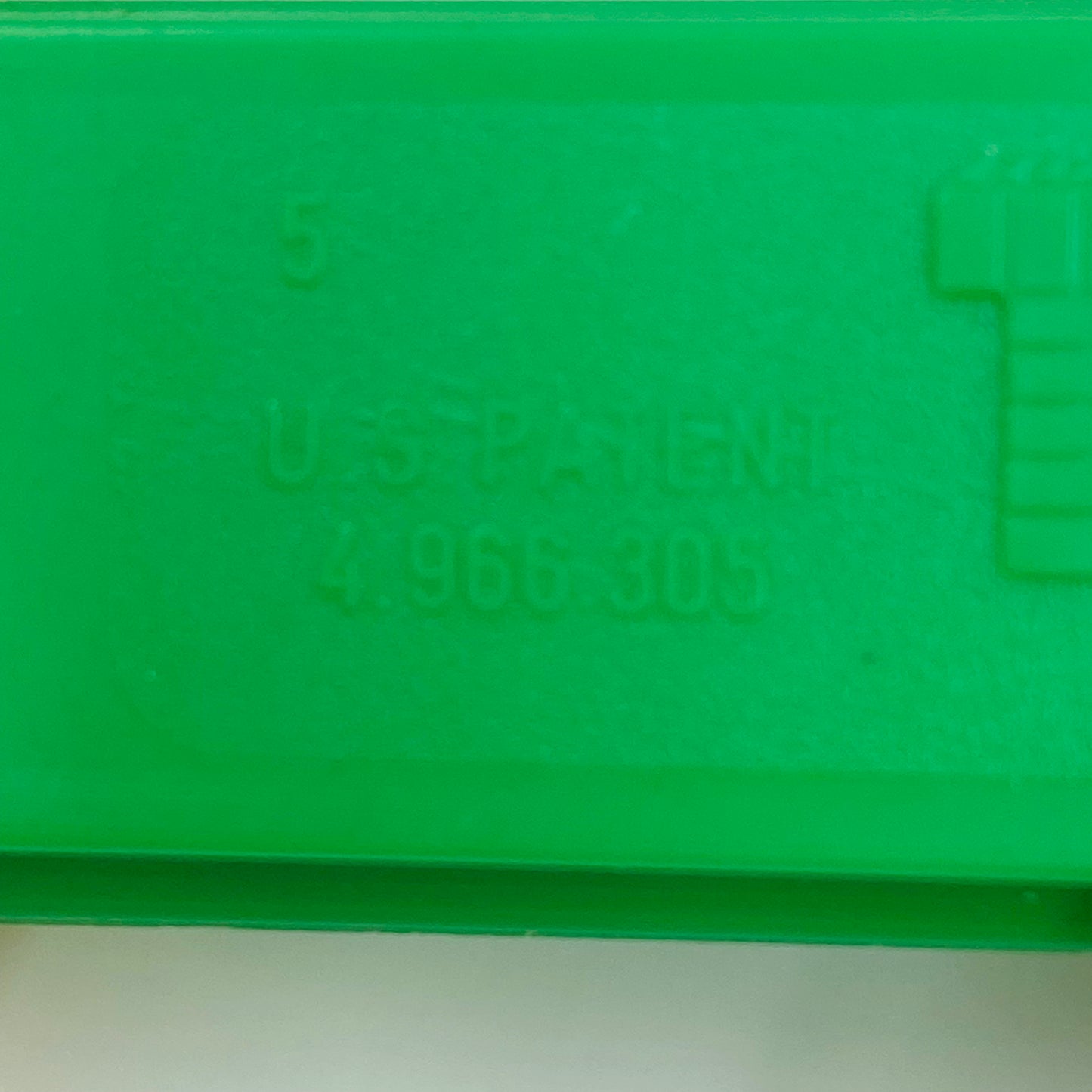 PEZ Trucks Series D R2 yellow cab/green trailer PEZ dispenser (1991) loose 4.9 Slovenia