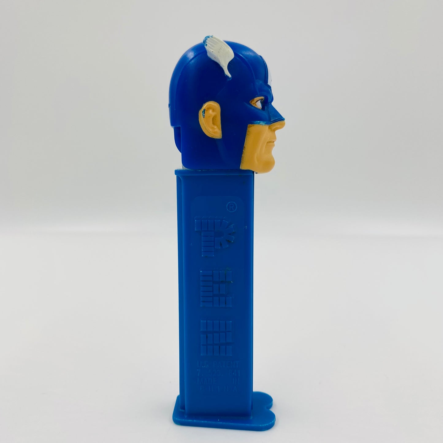 Marvel Captain America PEZ dispenser (2011) loose