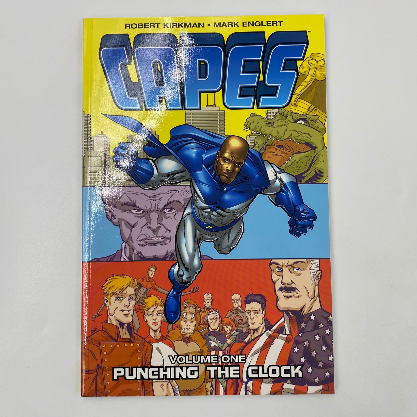 Capes volume 1 TP 1st printing (2007) Image