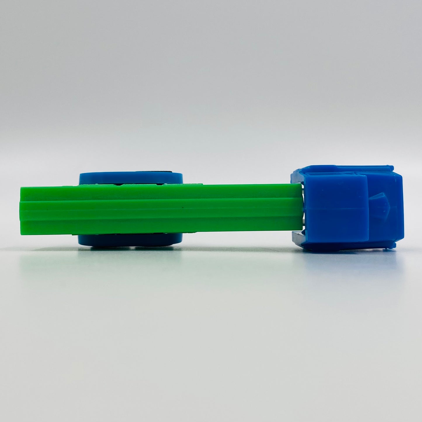 PEZ Trucks Series D R2 blue cab/green trailer PEZ dispenser (1991) loose 4.9 Slovenia