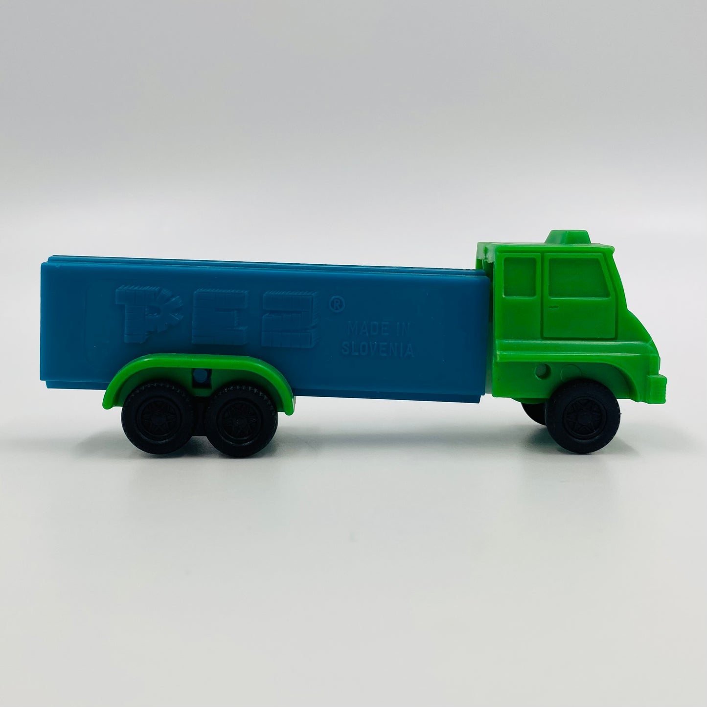 PEZ Trucks Series D R3 green cab/blue trailer PEZ dispenser (1991) loose 4.9 Slovenia