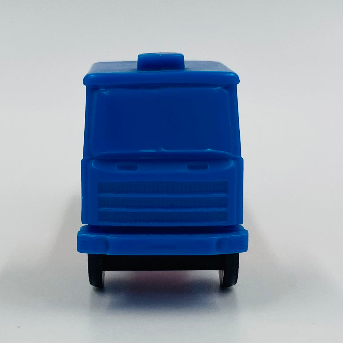PEZ Trucks Series D R4 blue cab/red trailer PEZ dispenser (1991) loose 4.9 Slovenia