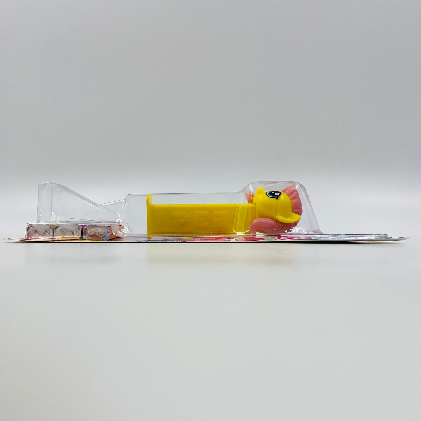 My Little Pony Fluttershy PEZ dispenser (2016) carded 7.5 China