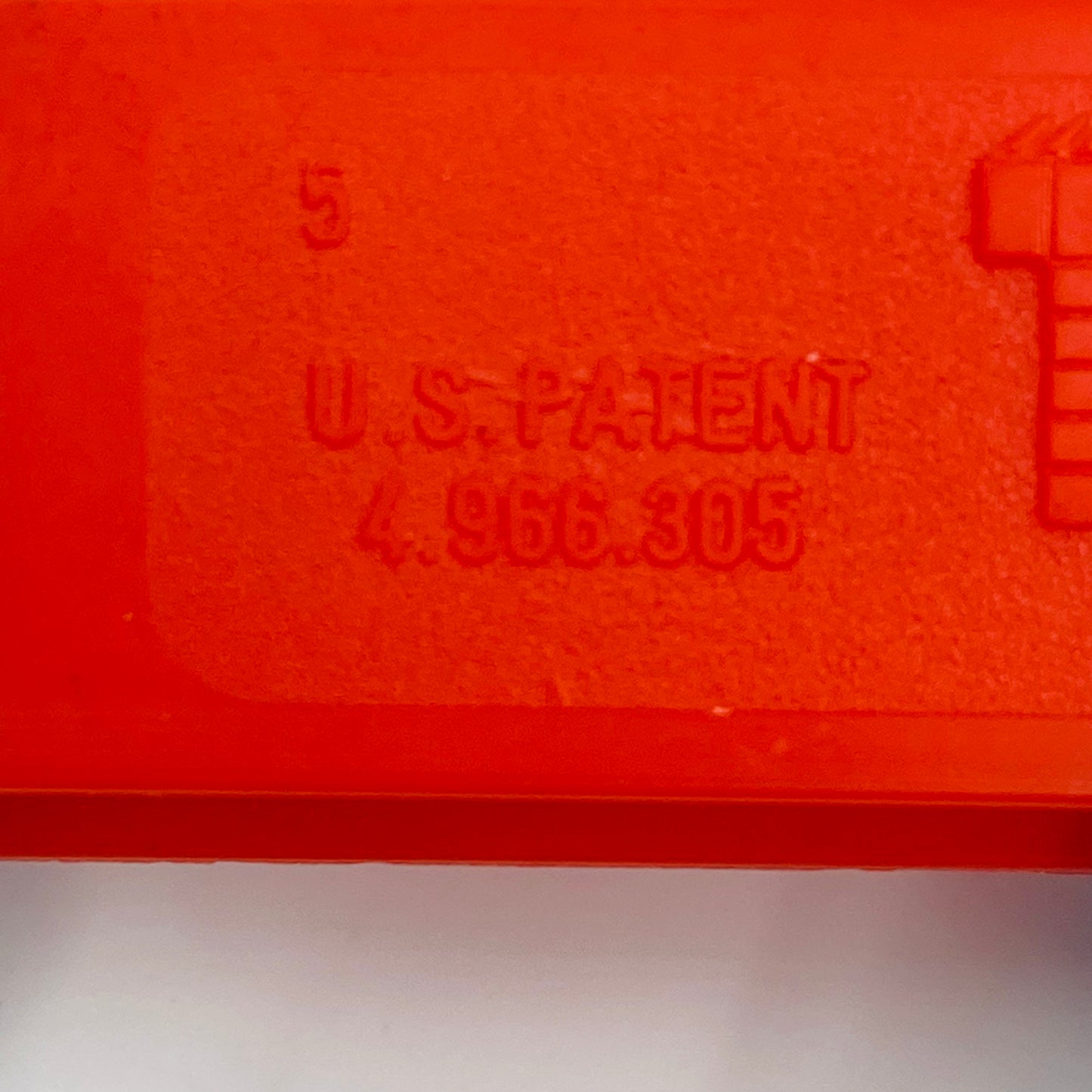 PEZ Trucks Series D R4 blue cab/red trailer PEZ dispenser (1991) loose 4.9 Slovenia